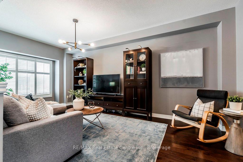 Photo 5 of 4128 Galileo Common, Burlington, Shoreacres — HOMEH