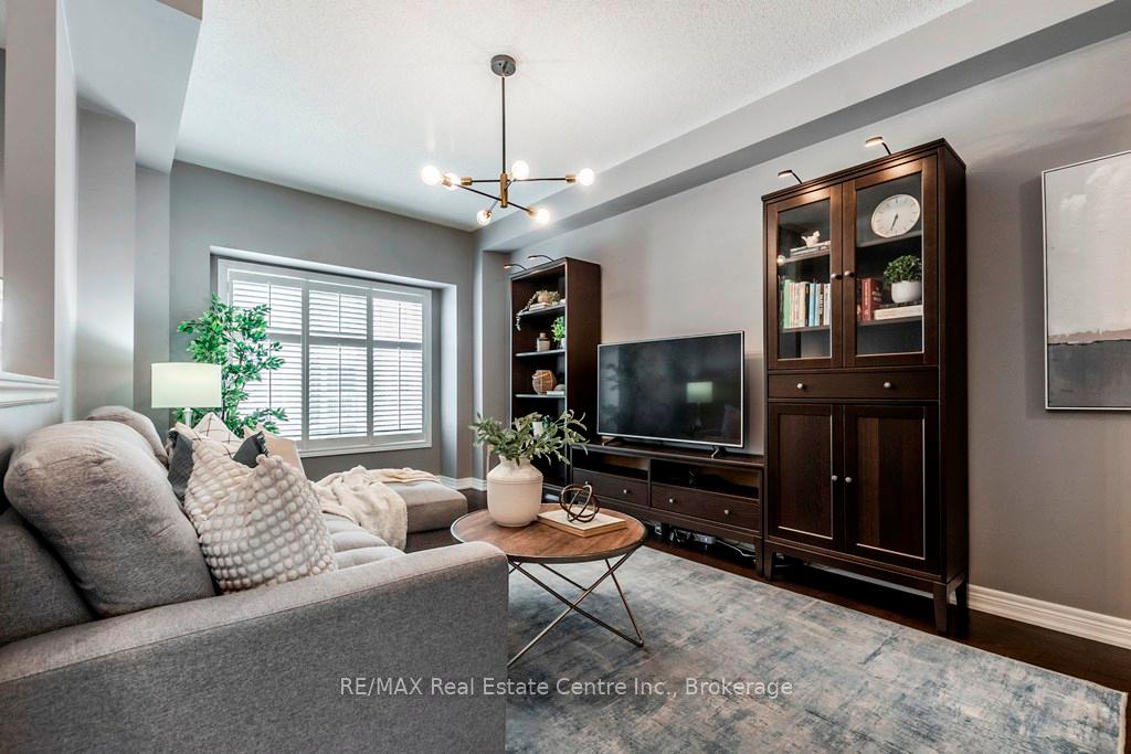 Photo 6 of 4128 Galileo Common, Burlington, Shoreacres — HOMEH