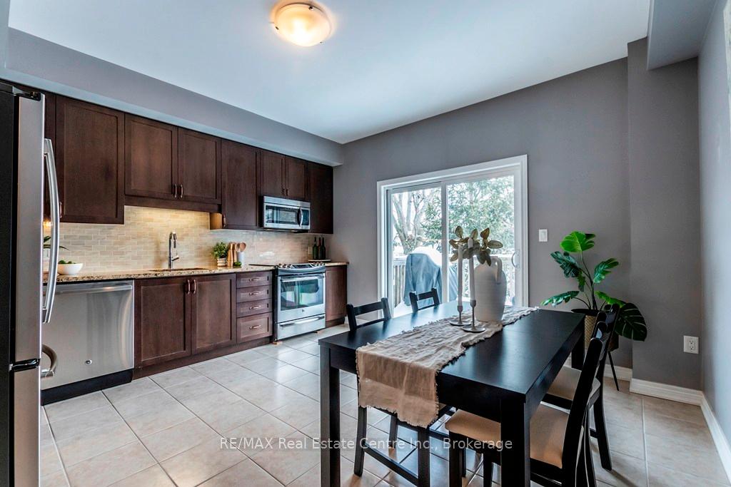 Photo 10 of 4128 Galileo Common, Burlington, Shoreacres — HOMEH