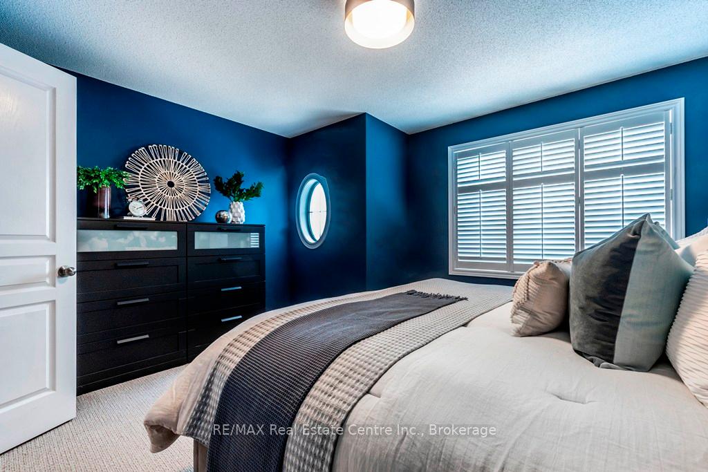 Photo 24 of 4128 Galileo Common, Burlington, Shoreacres — HOMEH