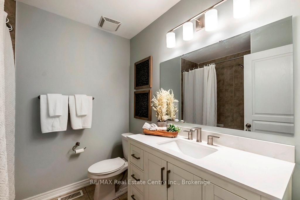 Photo 26 of 4128 Galileo Common, Burlington, Shoreacres — HOMEH