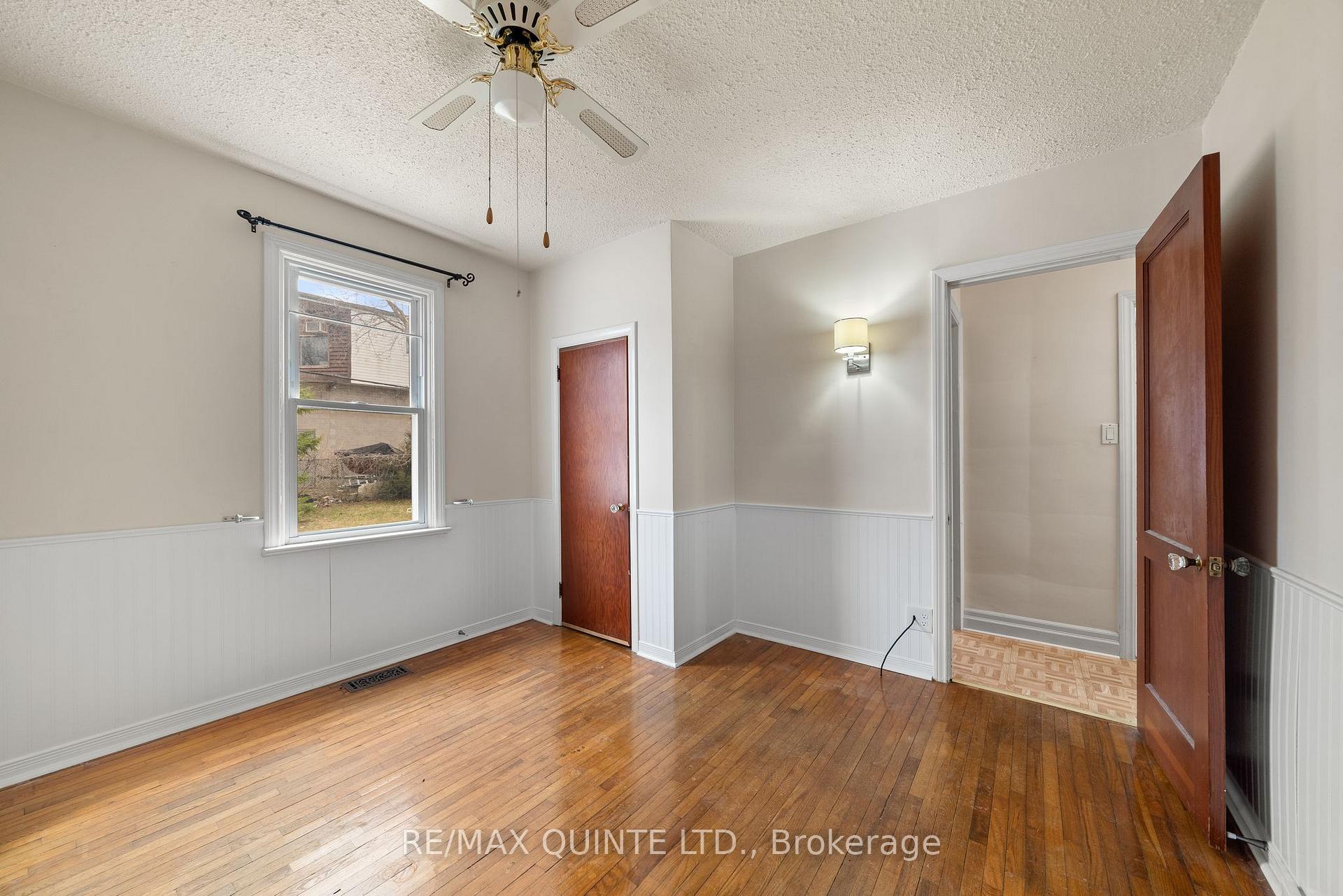 Photo 10 of 25 Valleyview Crescent, Belleville, Belleville Ward — HOMEH