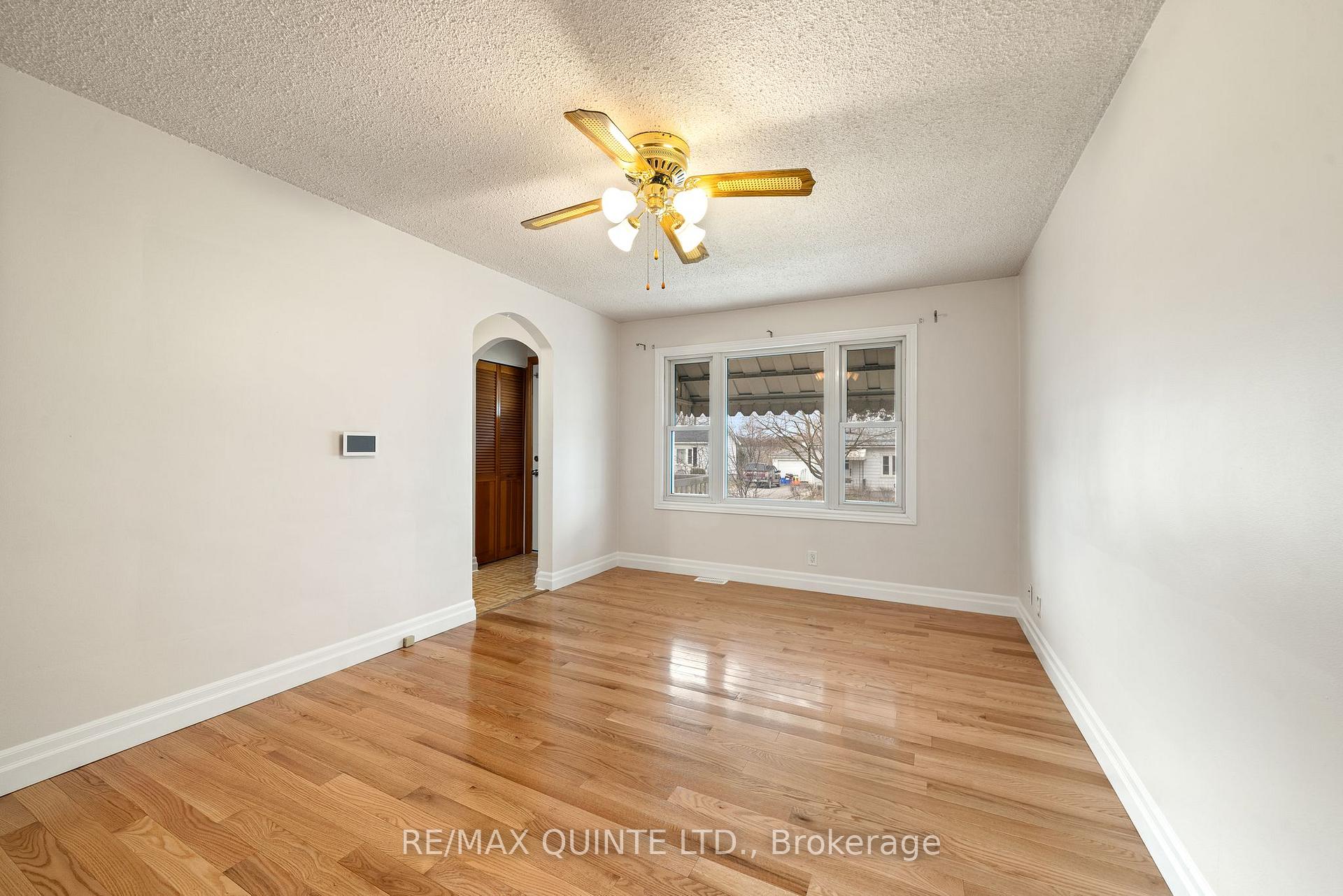 Photo 19 of 25 Valleyview Crescent, Belleville, Belleville Ward — HOMEH