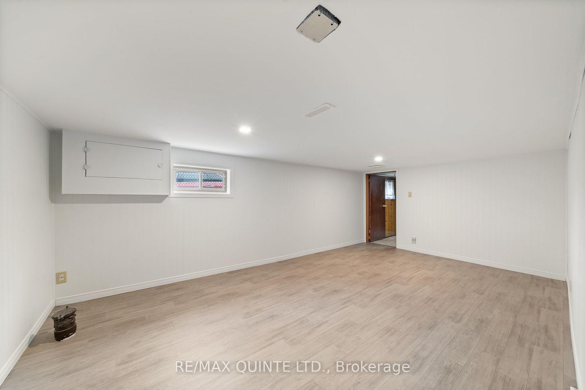 Photo 21 of 25 Valleyview Crescent, Belleville, Belleville Ward — HOMEH