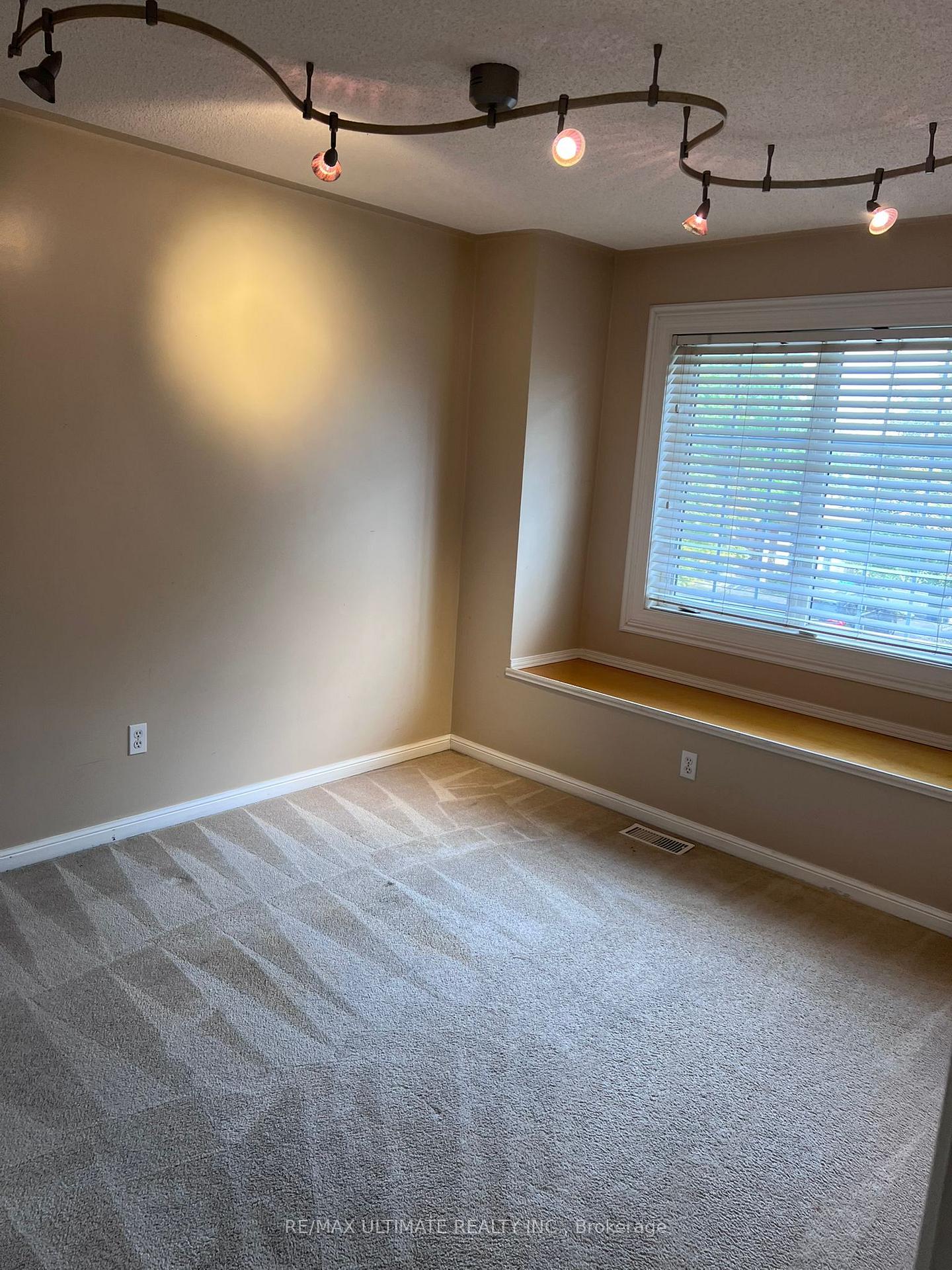 Photo 13 of 3 Riggs Drive, Brampton, Fletcher's Meadow — HOMEH