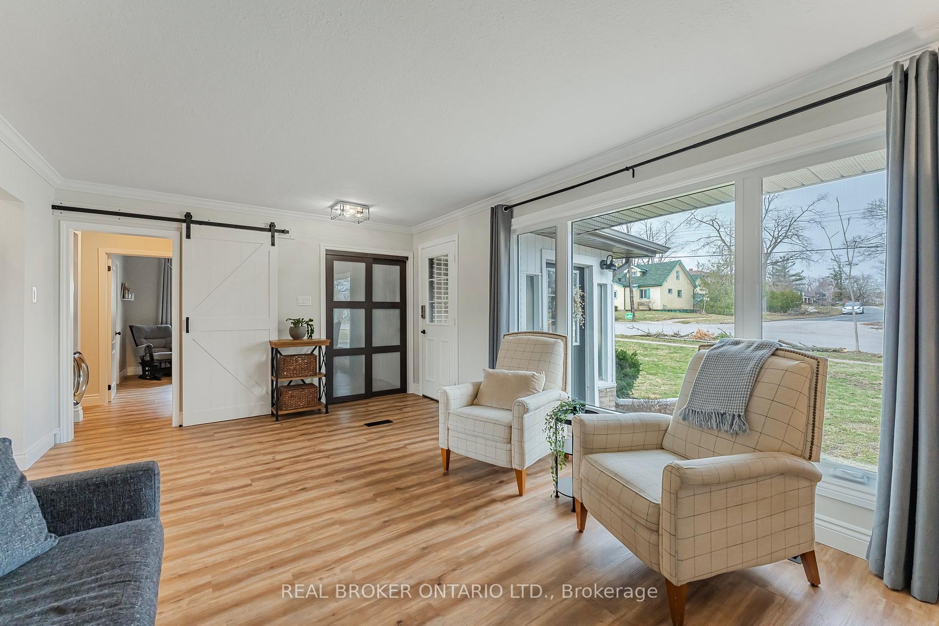 Photo 9 of 169 Cook Street, Barrie, Codrington — HOMEH