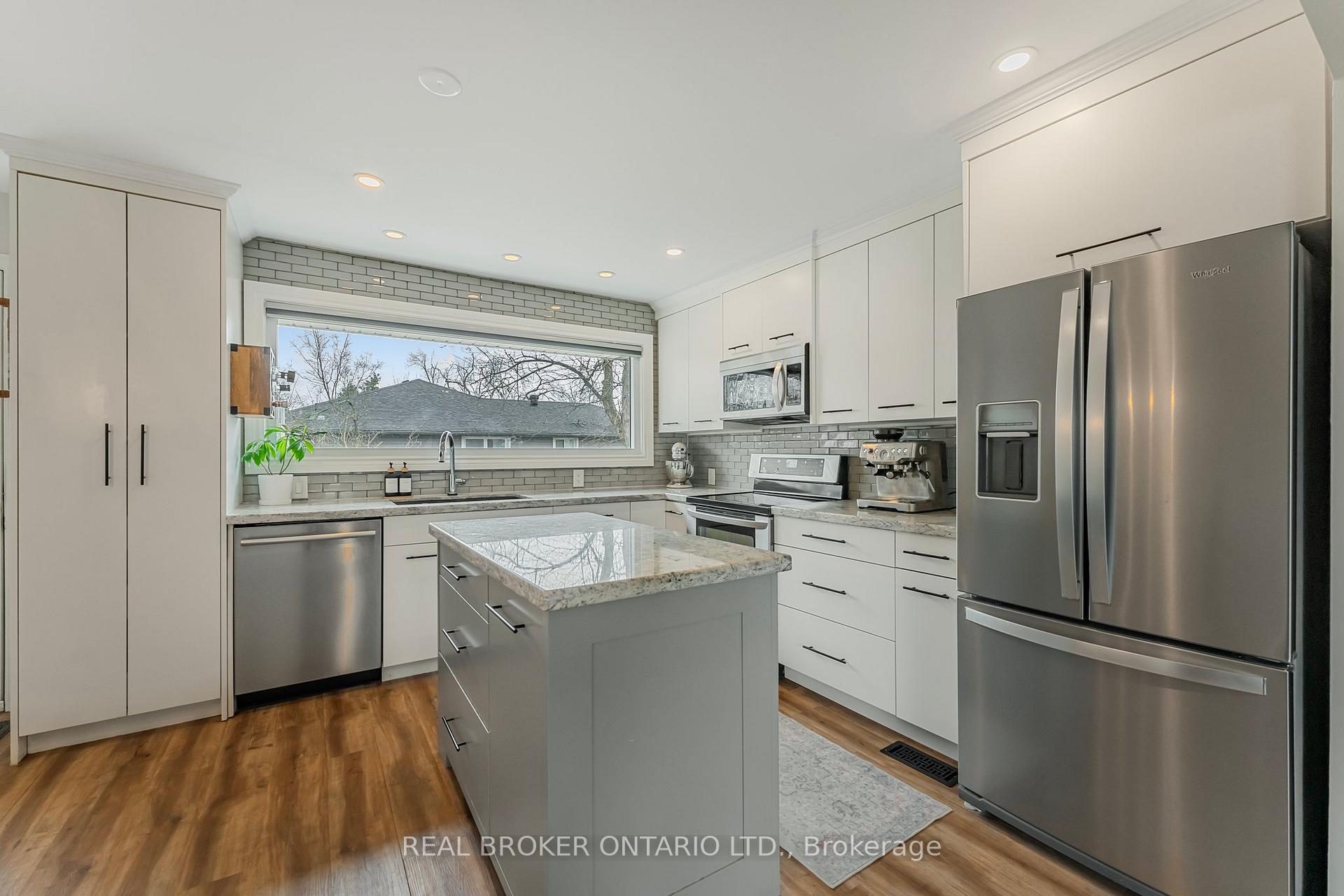 Photo 11 of 169 Cook Street, Barrie, Codrington — HOMEH