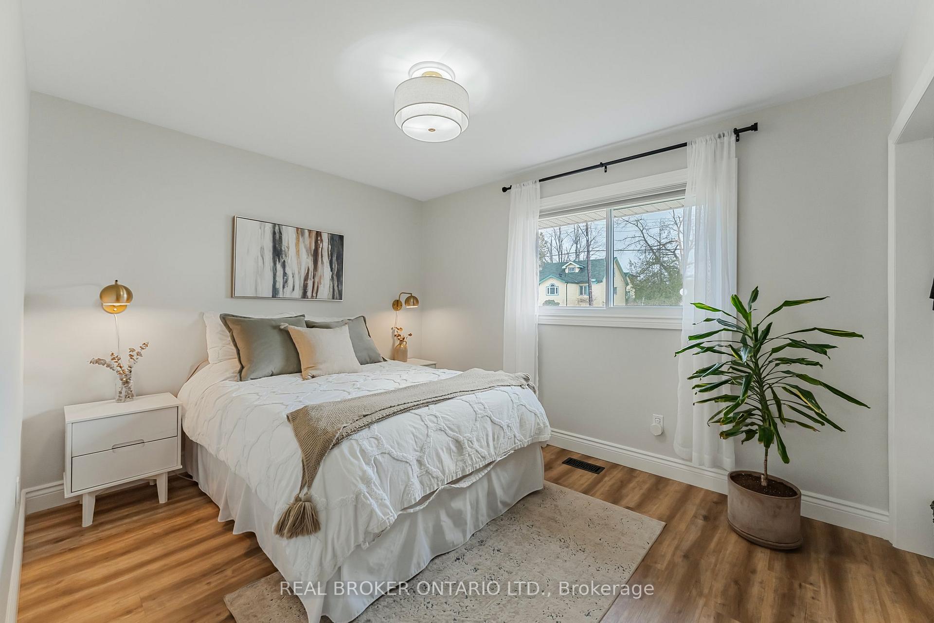 Photo 17 of 169 Cook Street, Barrie, Codrington — HOMEH