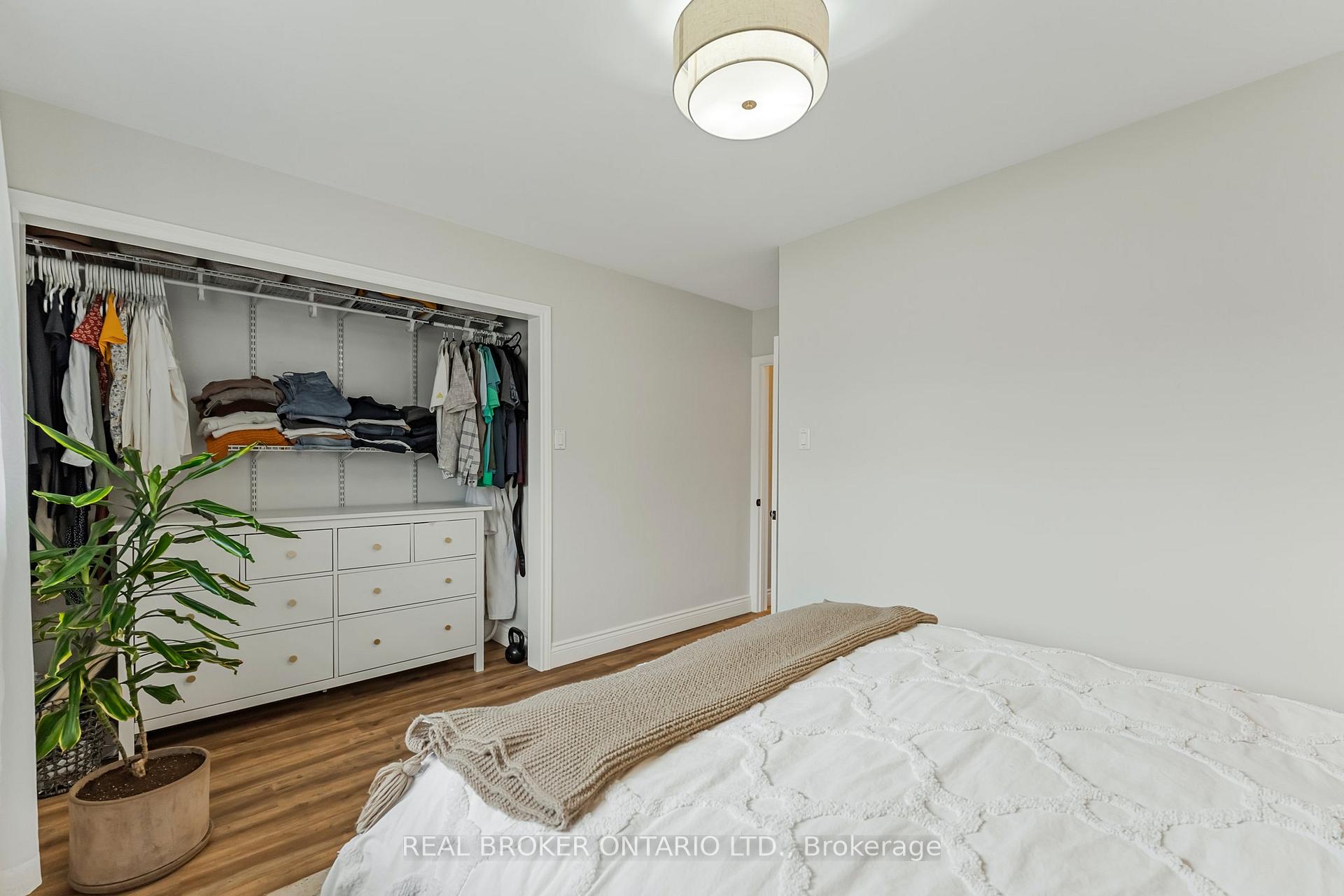 Photo 19 of 169 Cook Street, Barrie, Codrington — HOMEH
