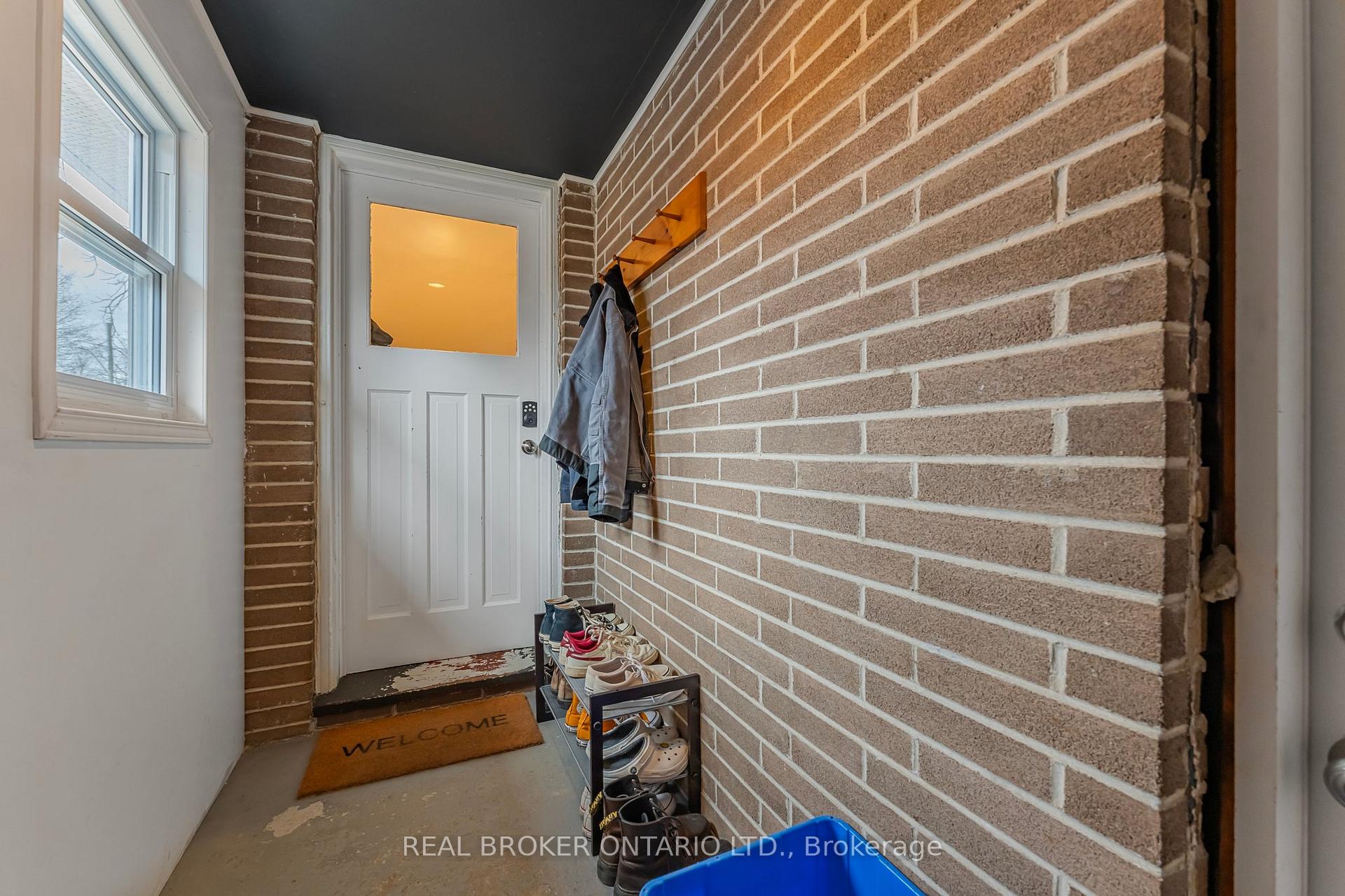 Photo 25 of 169 Cook Street, Barrie, Codrington — HOMEH