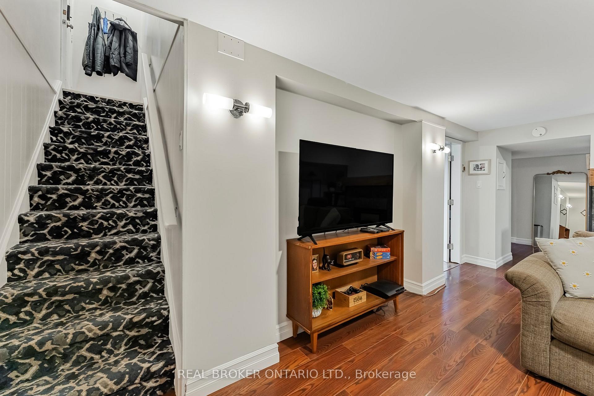 Photo 26 of 169 Cook Street, Barrie, Codrington — HOMEH