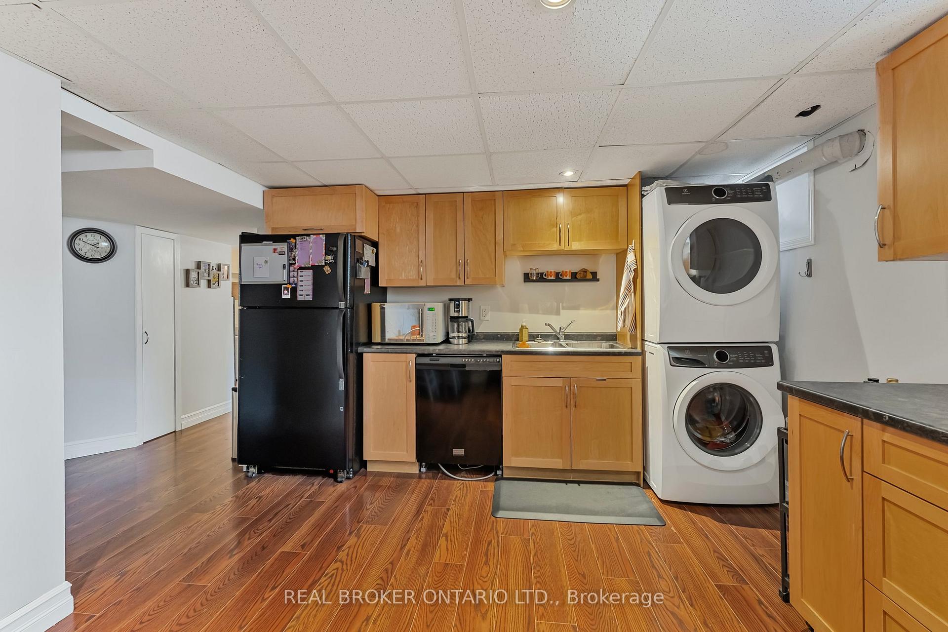 Photo 34 of 169 Cook Street, Barrie, Codrington — HOMEH