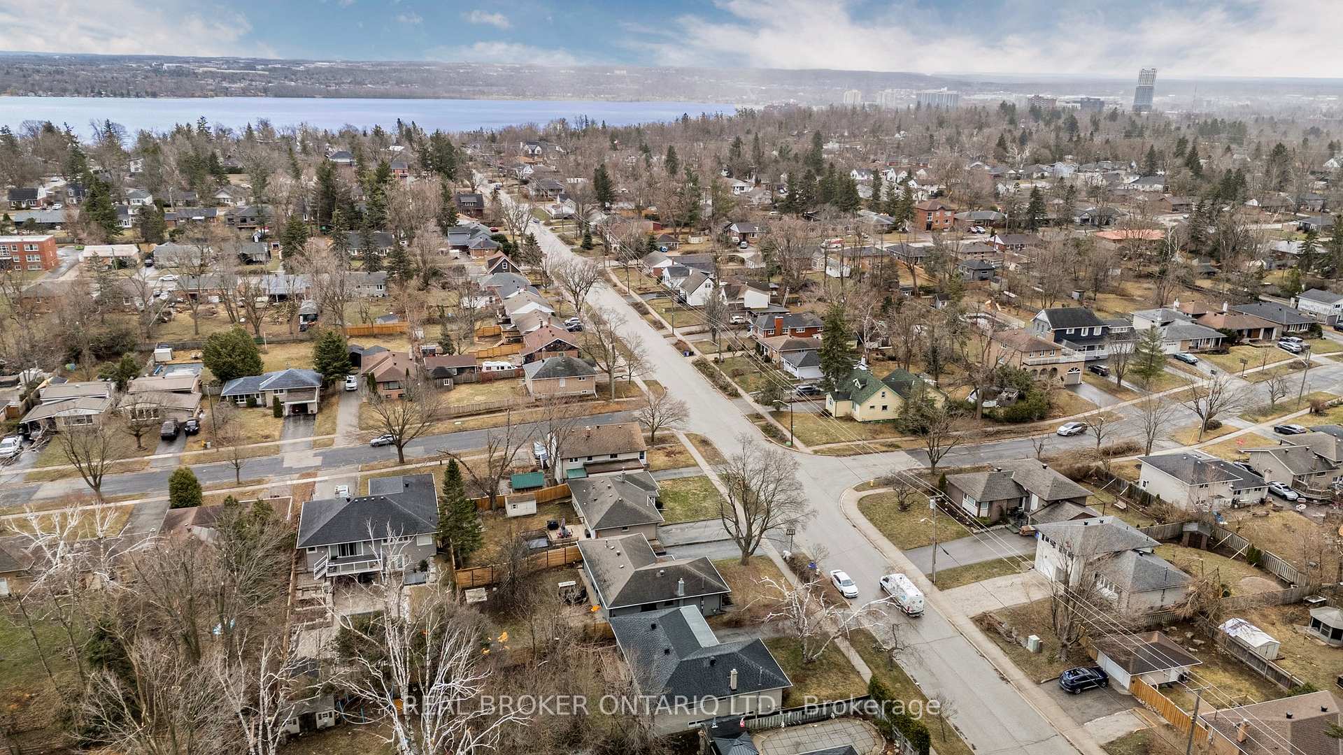 Photo 43 of 169 Cook Street, Barrie, Codrington — HOMEH
