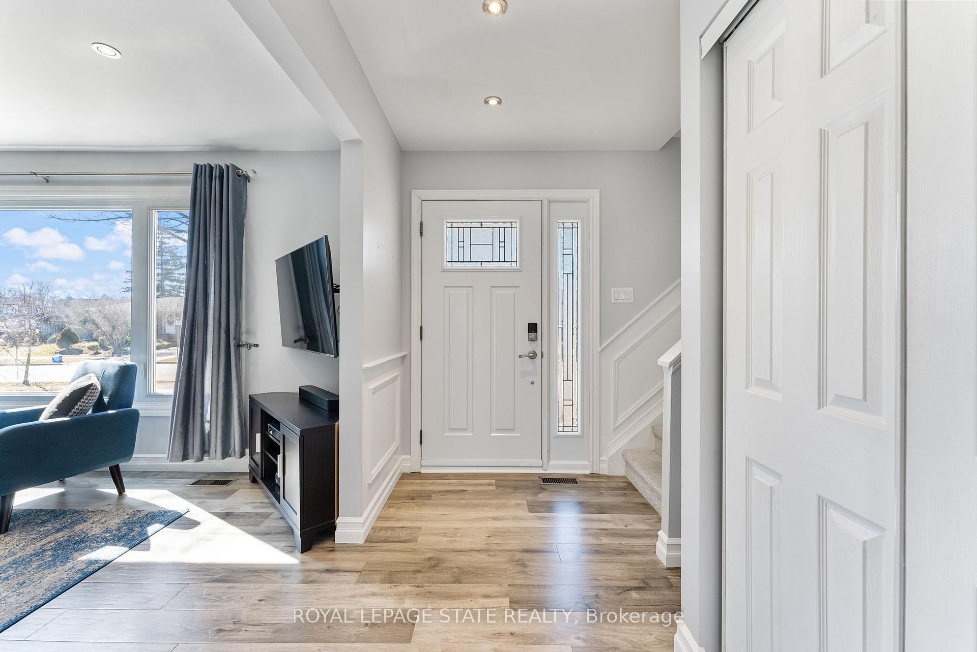 Photo 9 of 2225 Sheffield Drive, Burlington, Brant Hills — HOMEH
