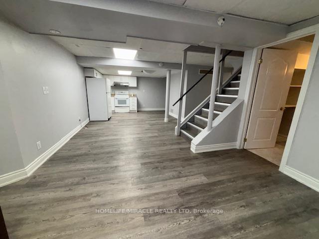 Photo 7 of 62 Cannon Crescent, Brampton, Fletcher's West — HOMEH