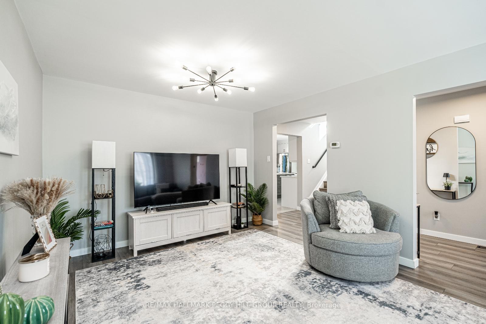 Photo 6 of 10 Rosenfeld Drive, Barrie, Grove East — HOMEH