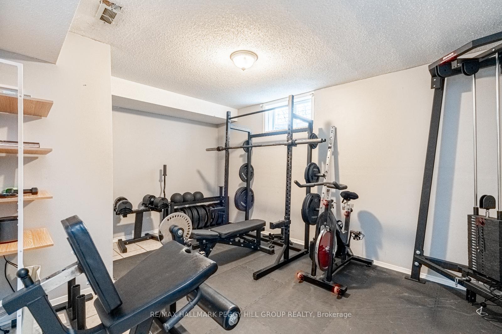 Photo 16 of 10 Rosenfeld Drive, Barrie, Grove East — HOMEH