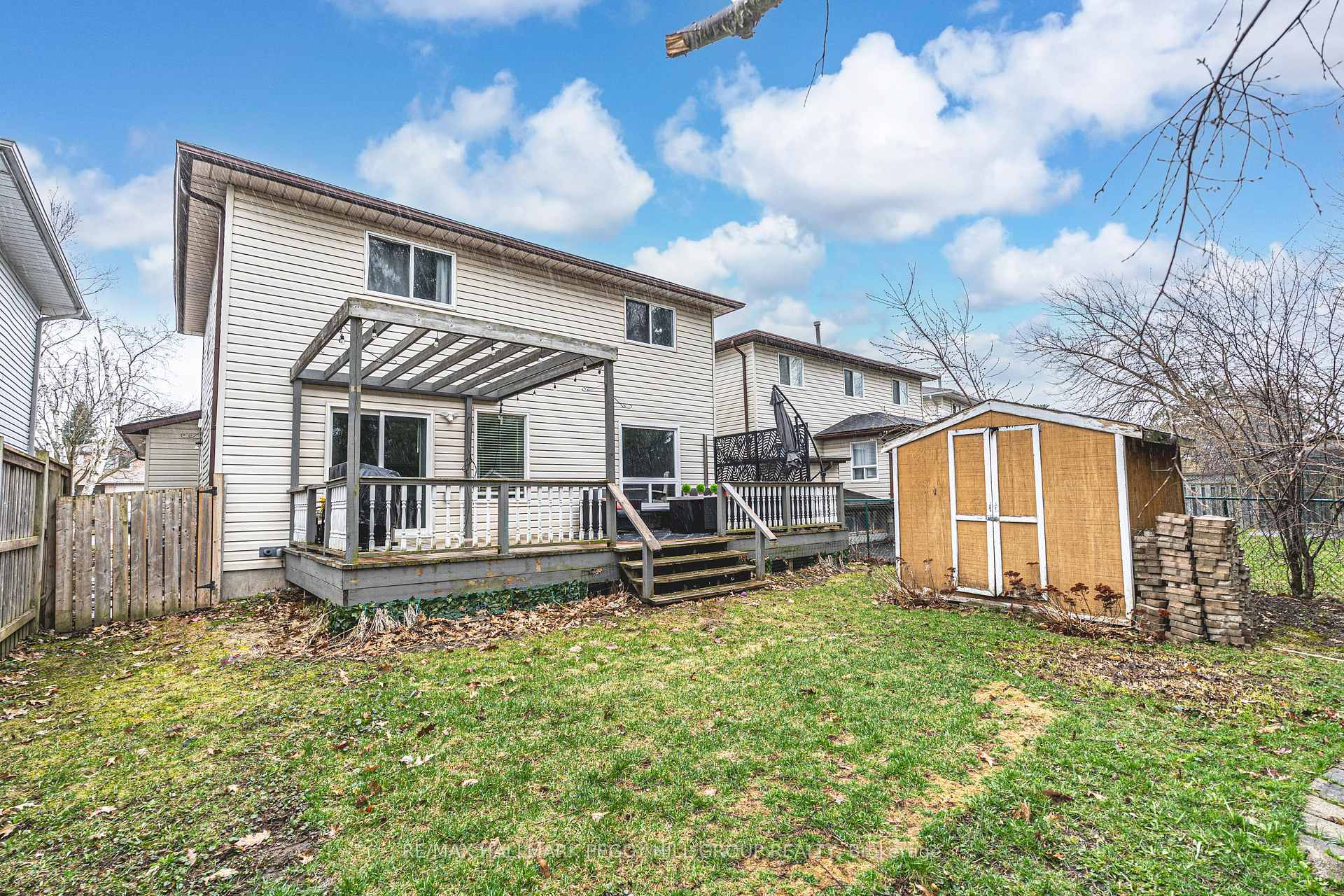 Photo 19 of 10 Rosenfeld Drive, Barrie, Grove East — HOMEH