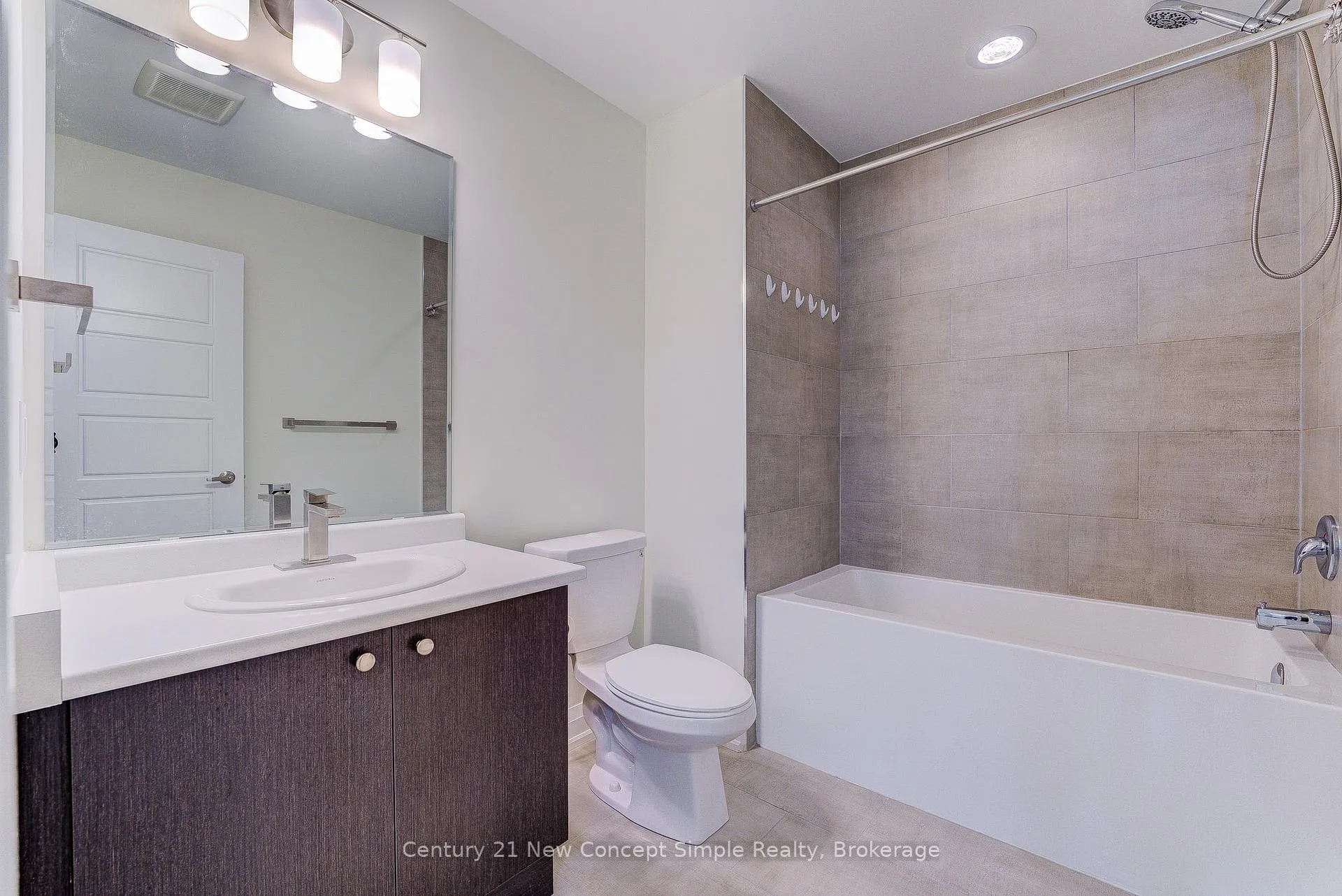Photo 33 of 3407 Davis Dr, Whitchurch-Stouffville, Rural Whitchurch-Stouffville — HOMEH