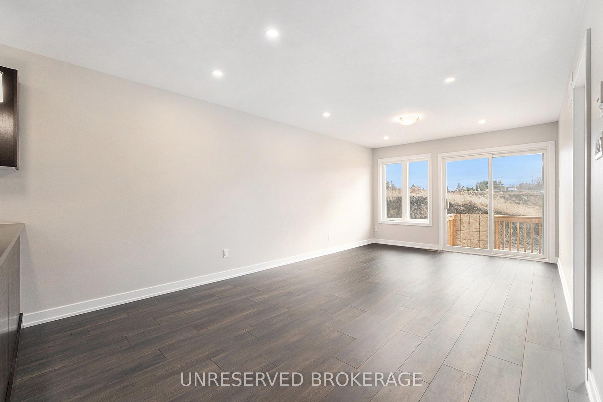 Photo 2 of 170 Seabert Drive, Arnprior — HOMEH