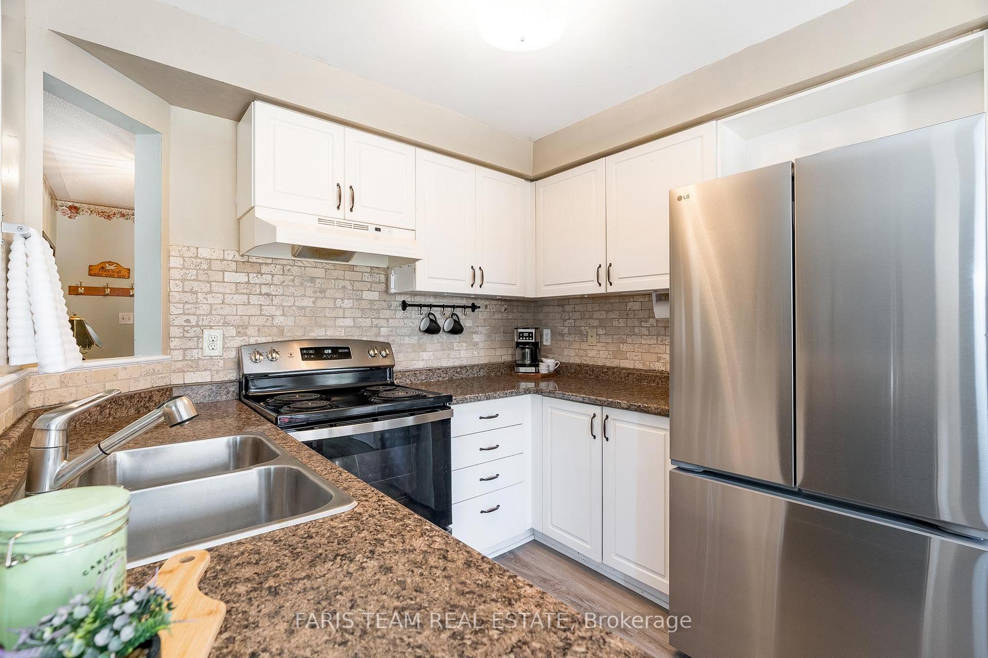 Photo 4 of 98 Brucker Road, Barrie, Holly — HOMEH