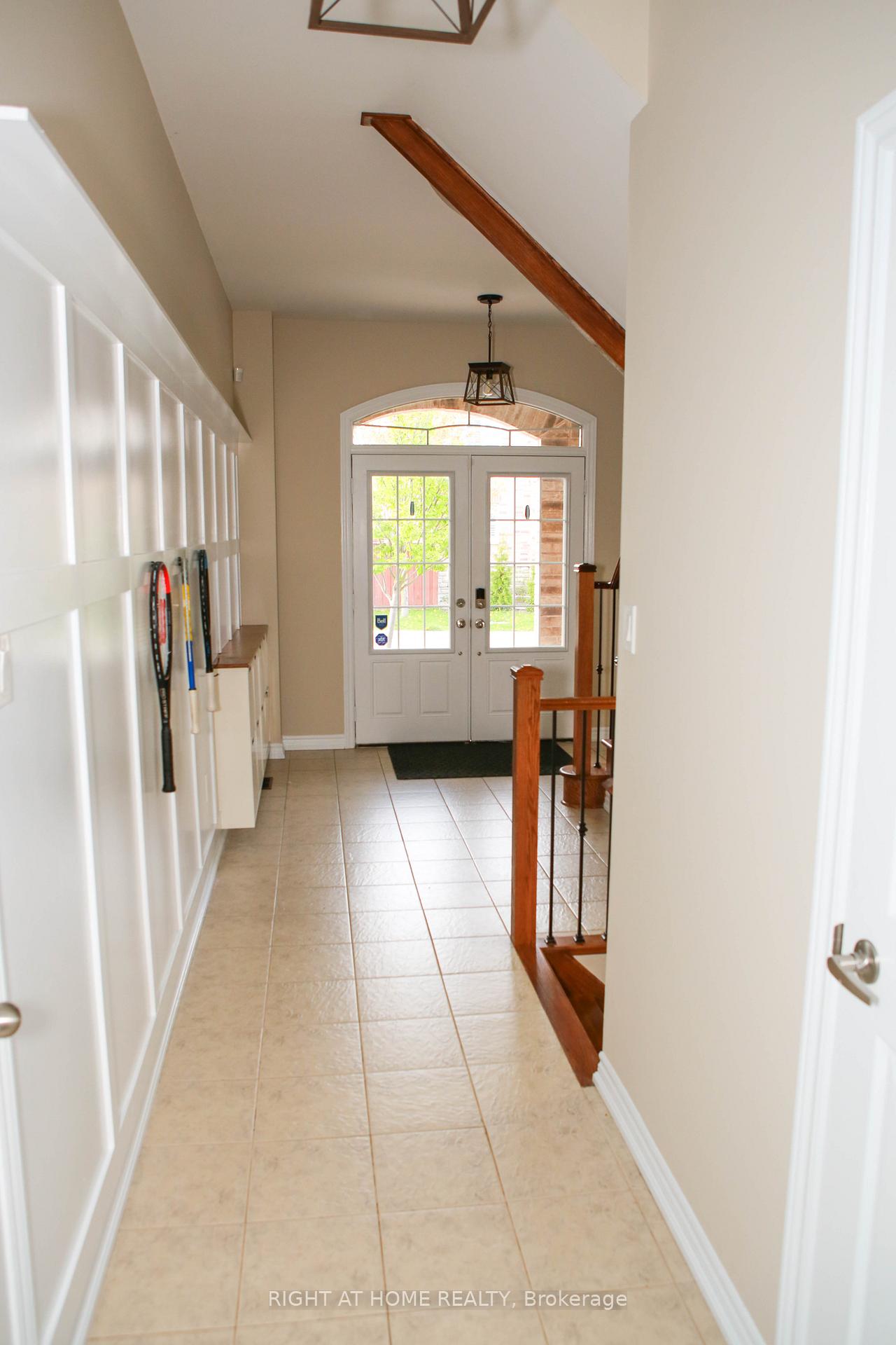 Photo 3 of 113 Oswell Drive, Ajax, Northeast Ajax — HOMEH