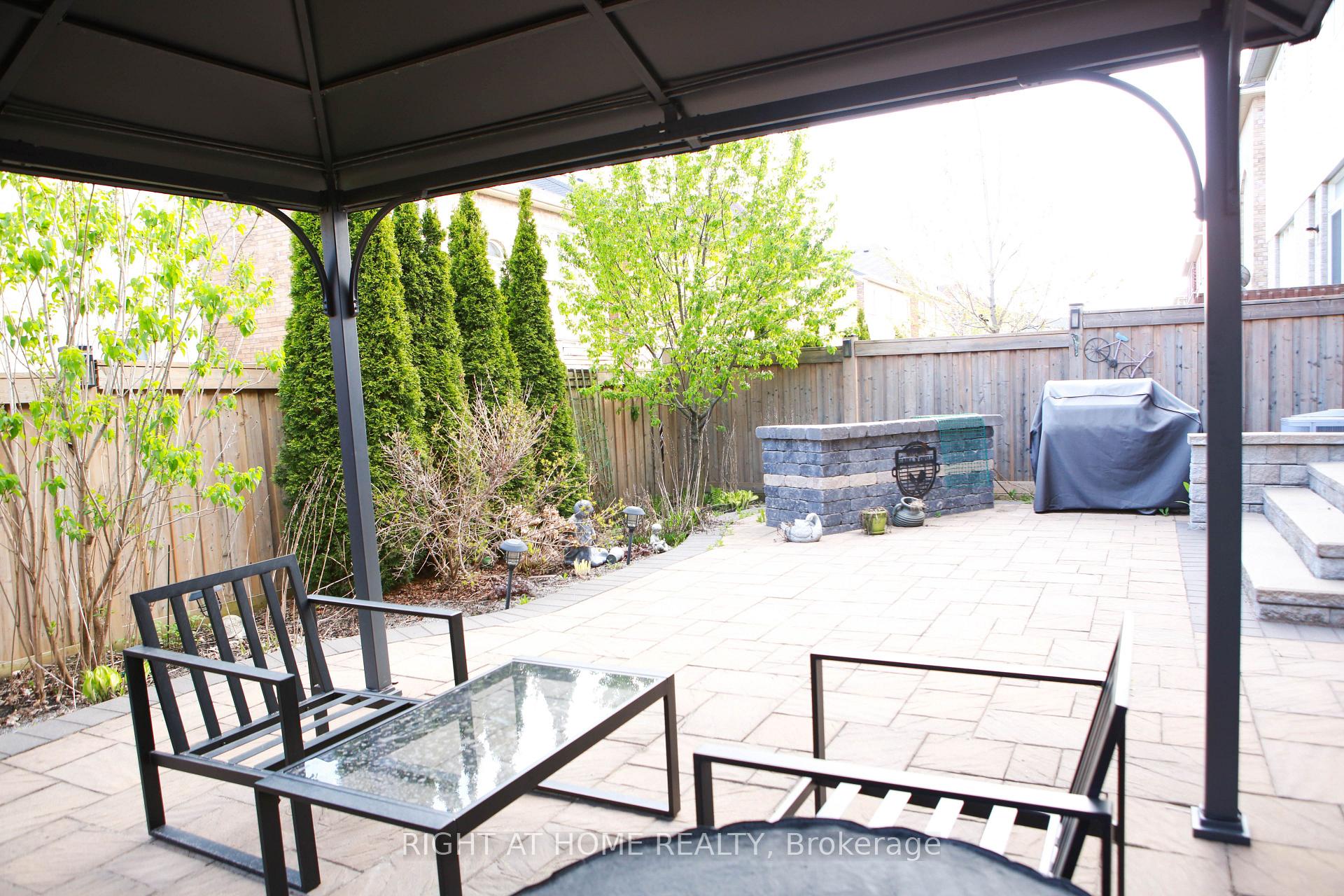 Photo 13 of 113 Oswell Drive, Ajax, Northeast Ajax — HOMEH