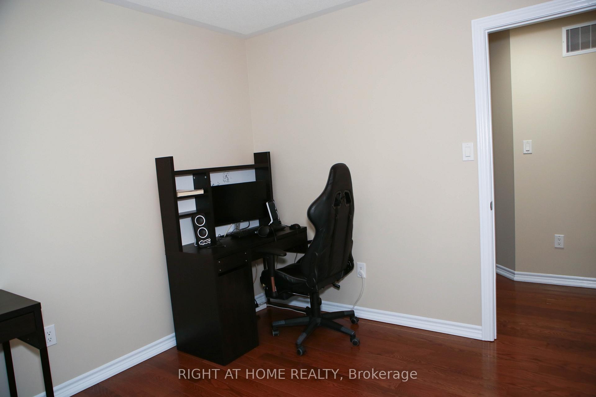 Photo 25 of 113 Oswell Drive, Ajax, Northeast Ajax — HOMEH