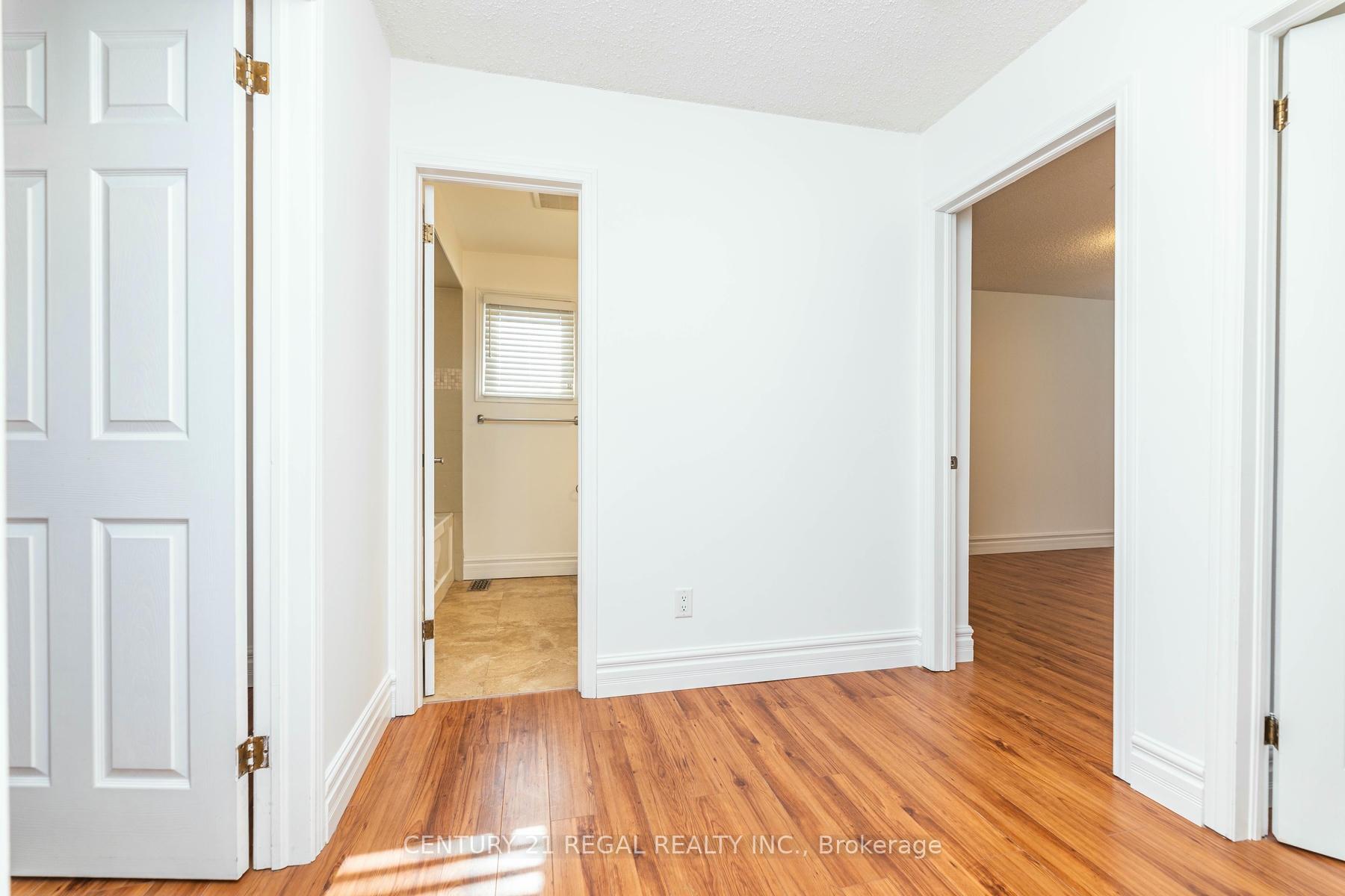 Photo 3 of 88 Overbank Drive, Oshawa, McLaughlin — HOMEH