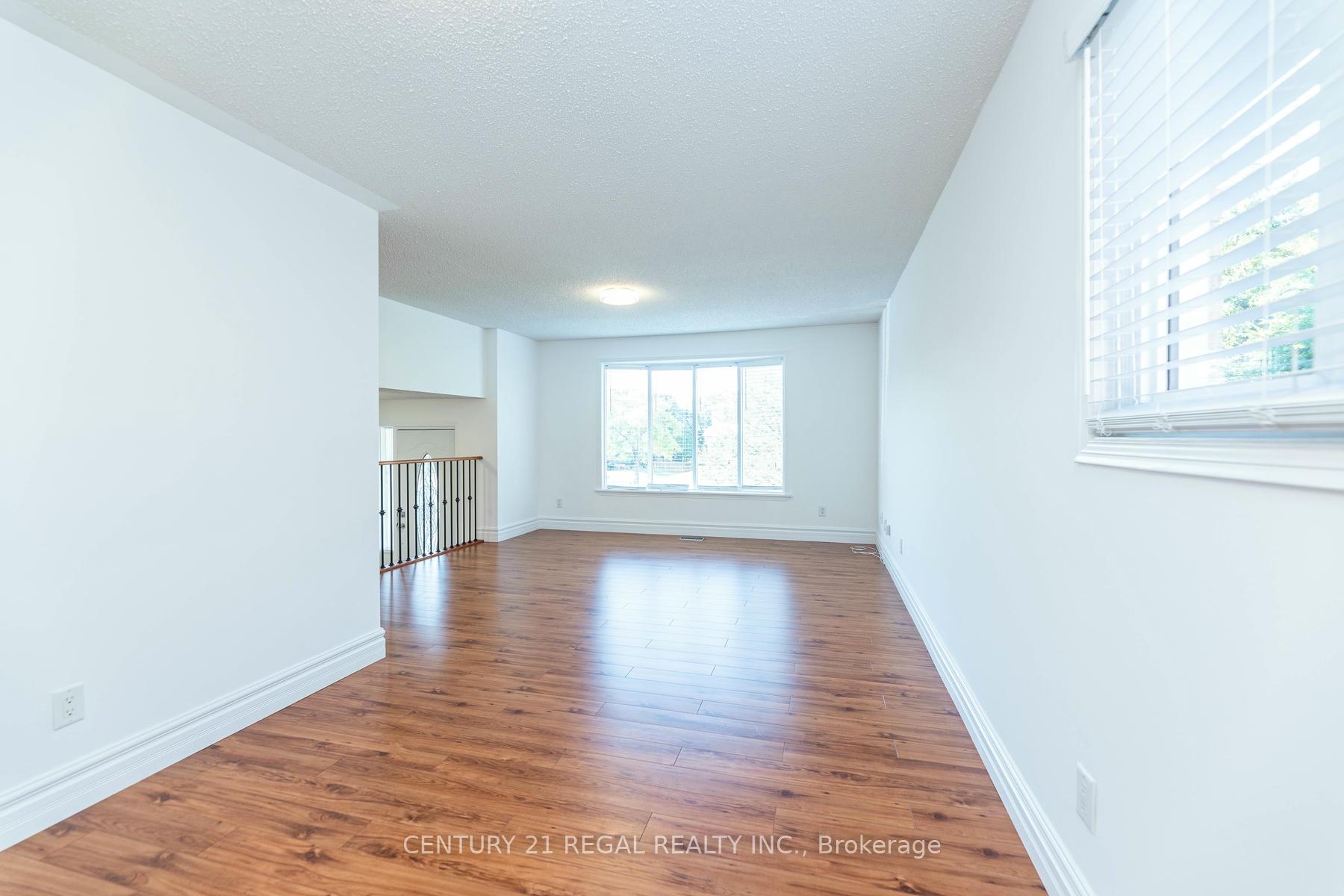 Photo 6 of 88 Overbank Drive, Oshawa, McLaughlin — HOMEH