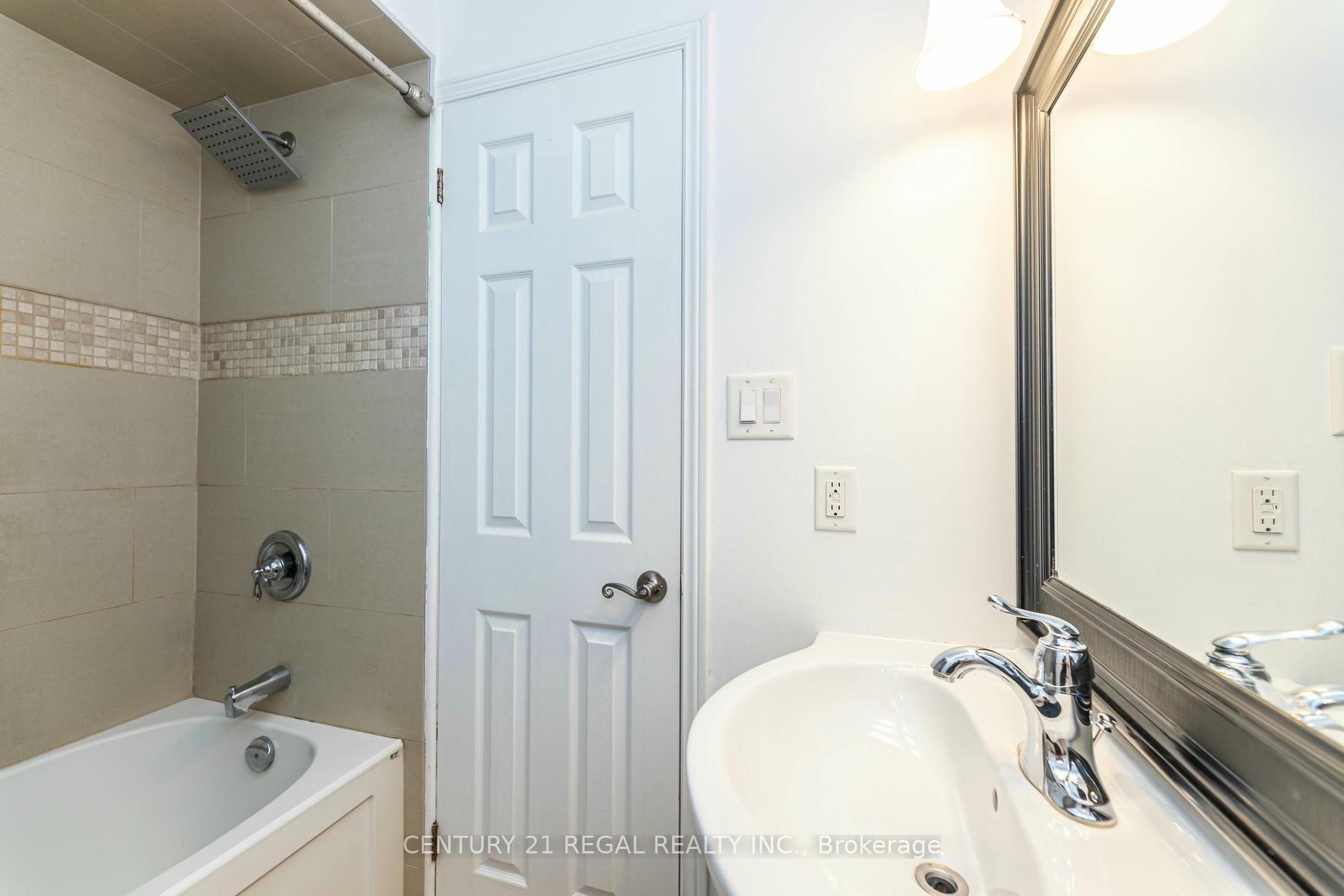 Photo 11 of 88 Overbank Drive, Oshawa, McLaughlin — HOMEH