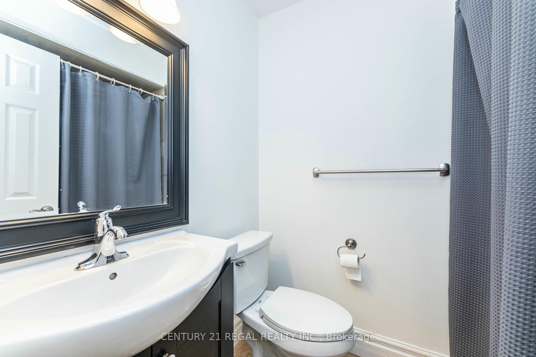 Photo 12 of 88 Overbank Drive, Oshawa, McLaughlin — HOMEH