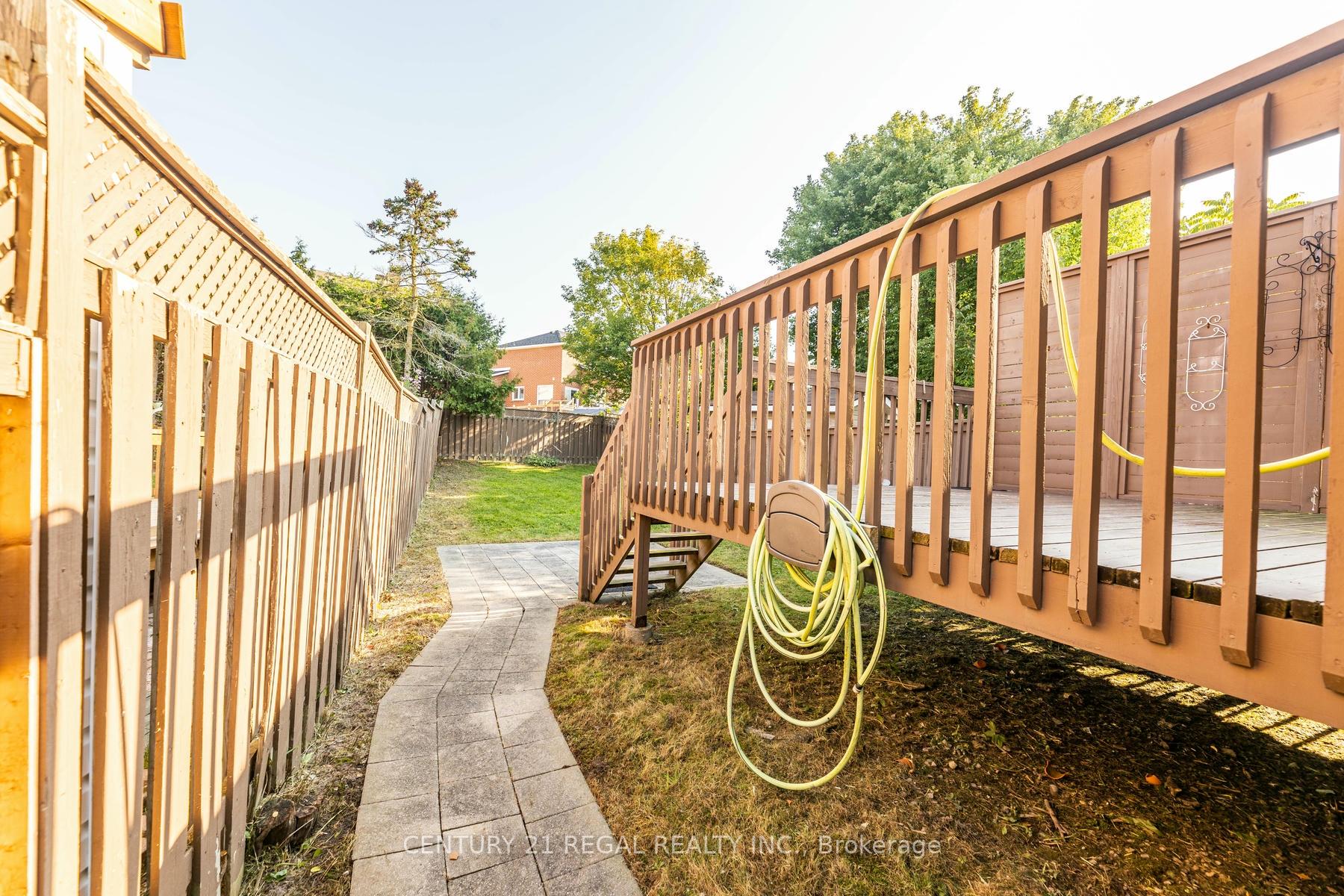 Photo 22 of 88 Overbank Drive, Oshawa, McLaughlin — HOMEH