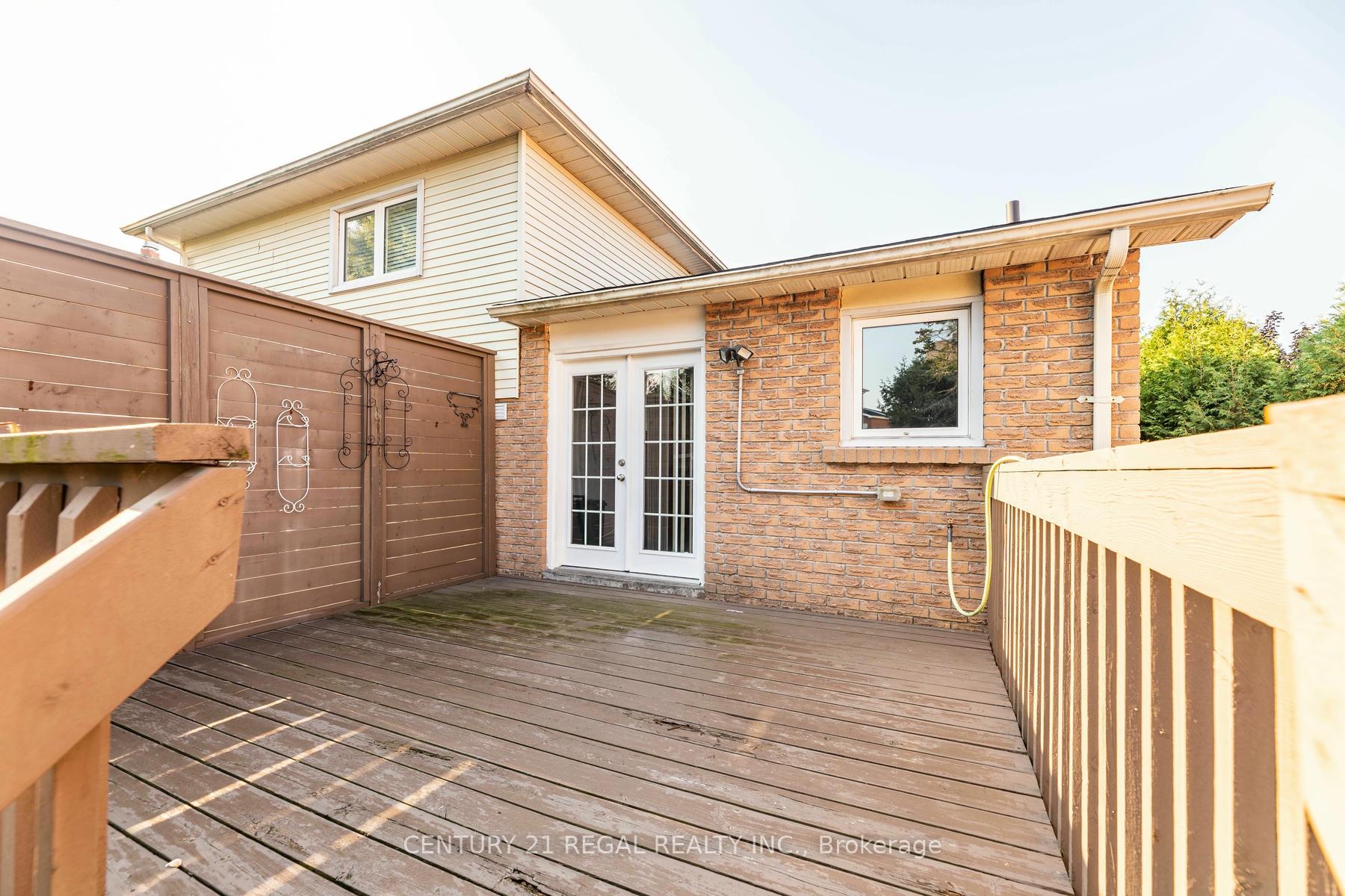 Photo 27 of 88 Overbank Drive, Oshawa, McLaughlin — HOMEH