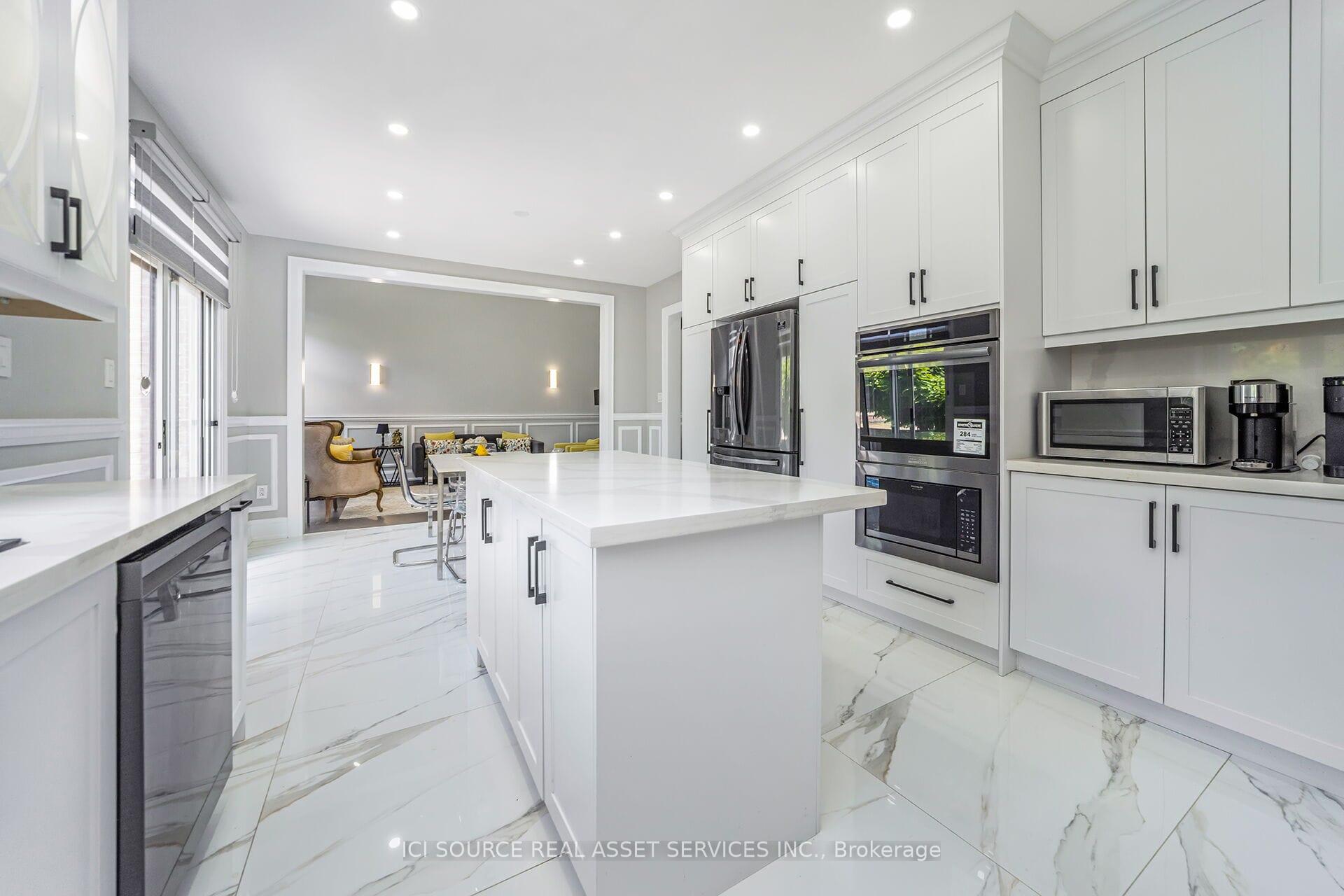 Photo 4 of 12 Amethyst Circle, Brampton, Bram East — HOMEH