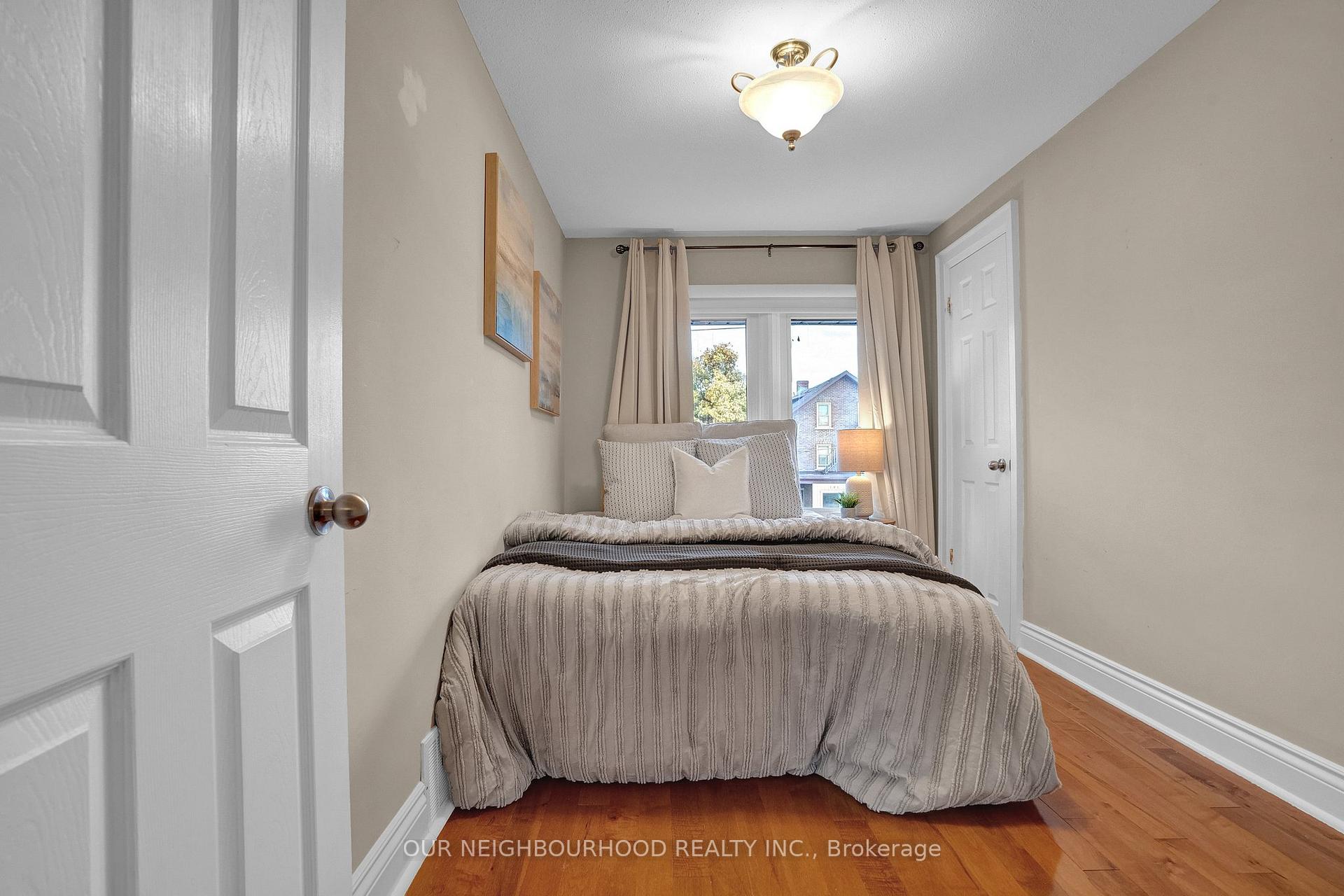 Photo 15 of 196 Oshawa Boulevard N, Oshawa, O'Neill — HOMEH