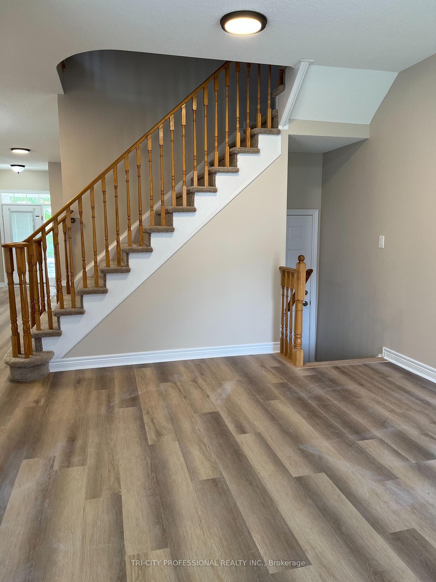 Photo 13 of 78 Ashdale Road, Brampton, Bram West — HOMEH