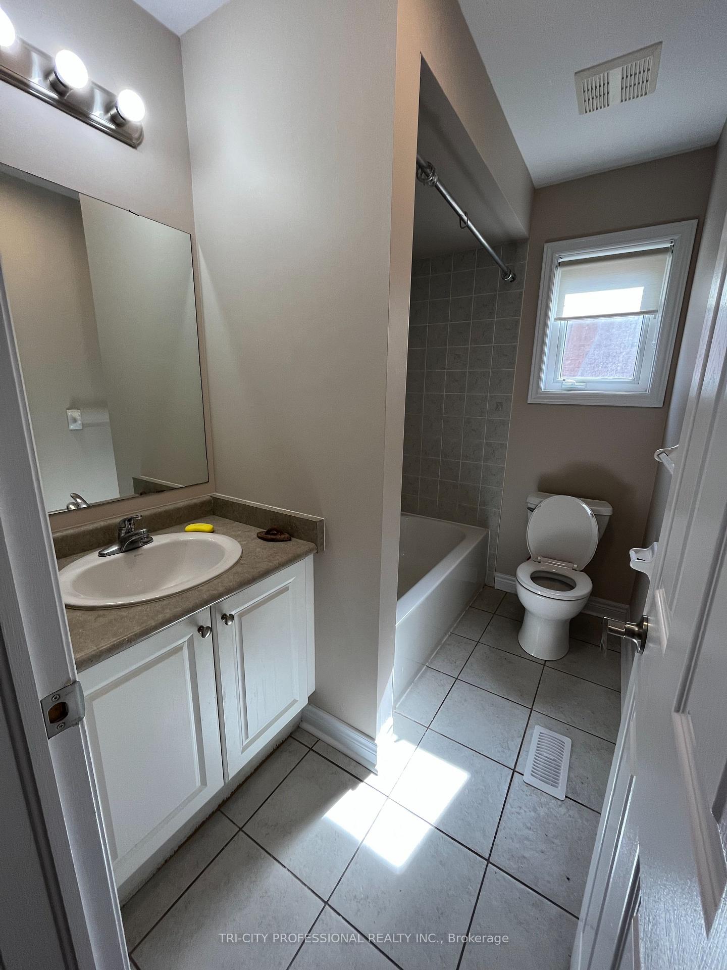 Photo 21 of 78 Ashdale Road, Brampton, Bram West — HOMEH