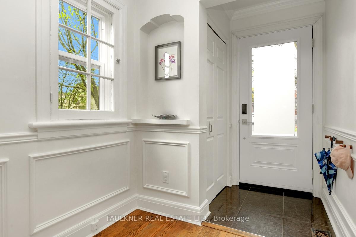 Photo 2 of 513 Cole Avenue, Ottawa, McKellar/Highland — HOMEH