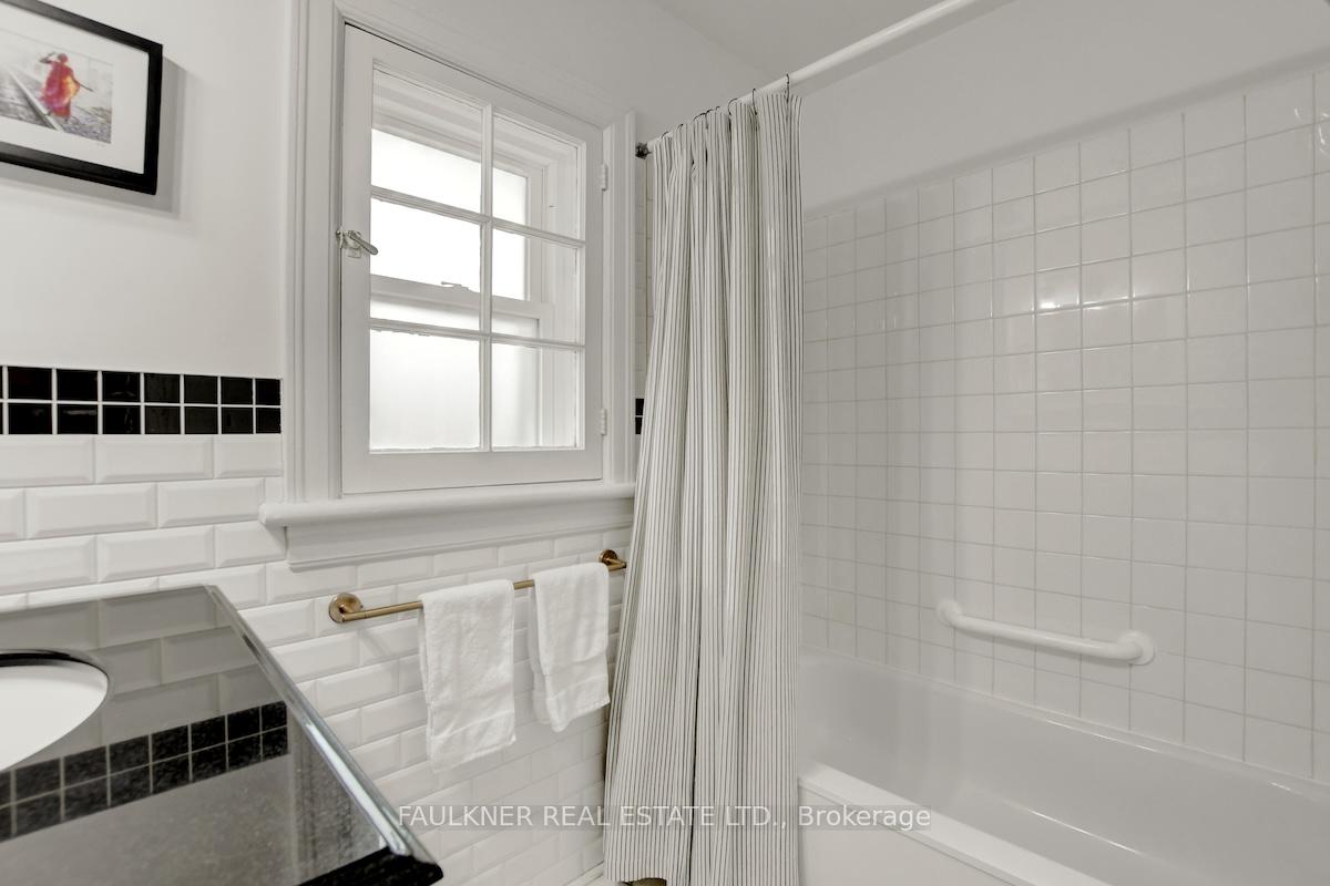 Photo 16 of 513 Cole Avenue, Ottawa, McKellar/Highland — HOMEH
