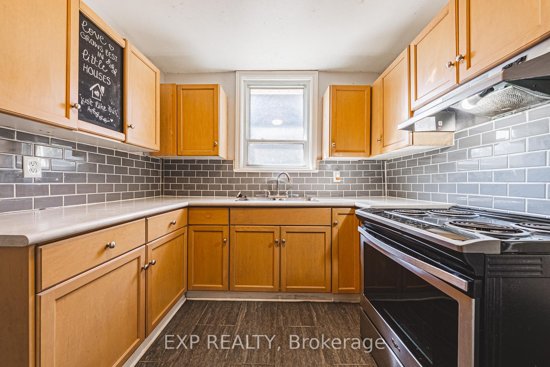 Photo 6 of 201 West 32nd Street, Hamilton, Westcliffe — HOMEH