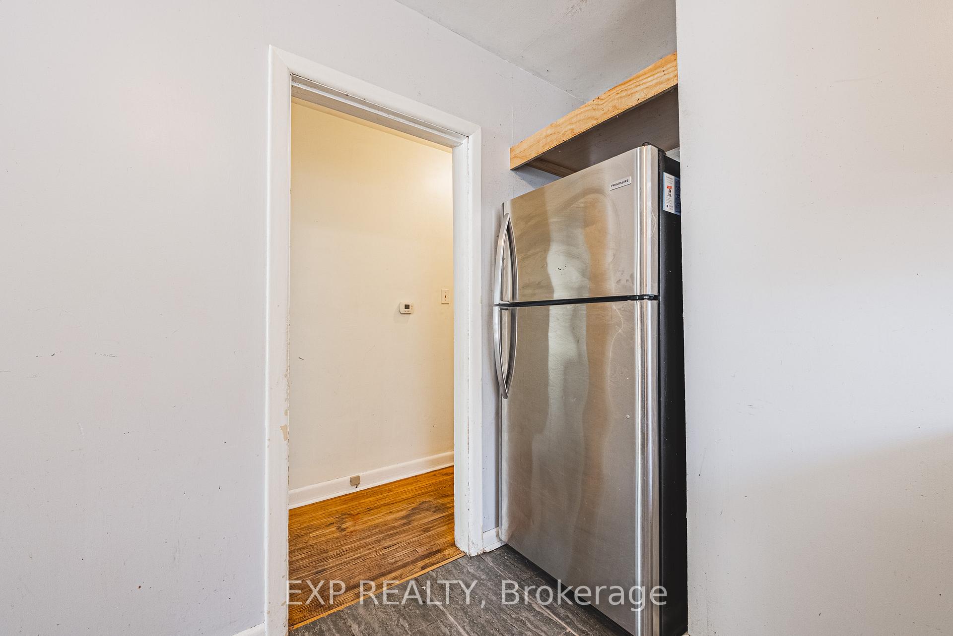 Photo 8 of 201 West 32nd Street, Hamilton, Westcliffe — HOMEH