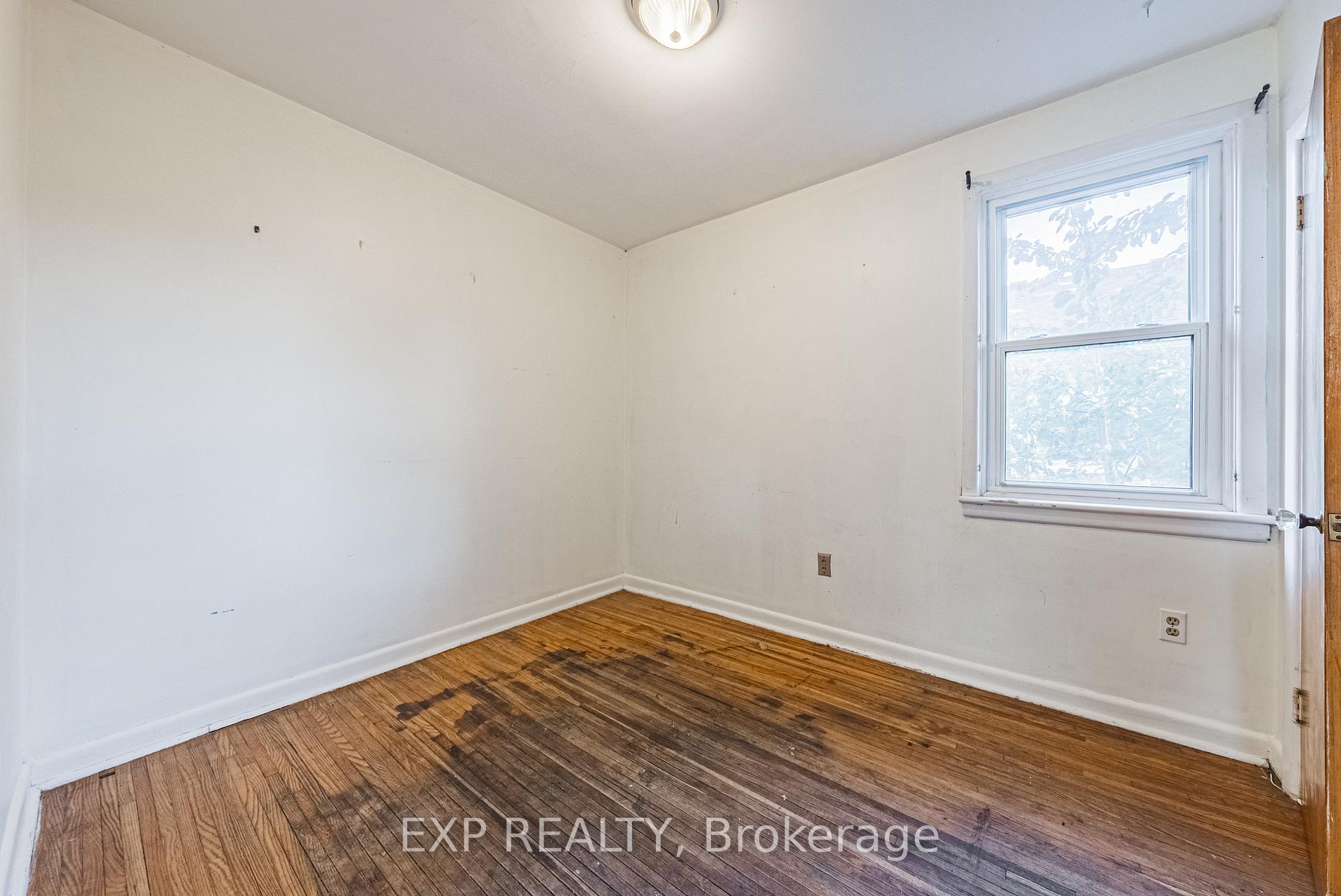 Photo 9 of 201 West 32nd Street, Hamilton, Westcliffe — HOMEH