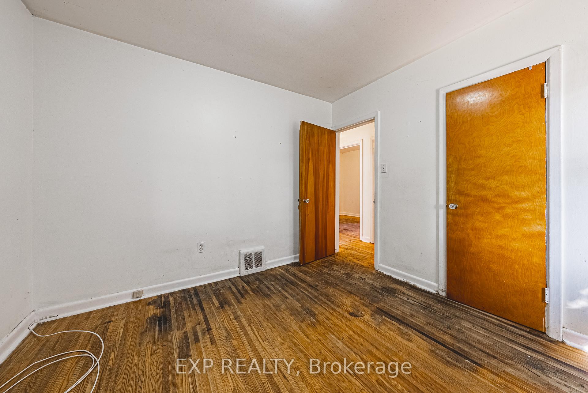 Photo 13 of 201 West 32nd Street, Hamilton, Westcliffe — HOMEH