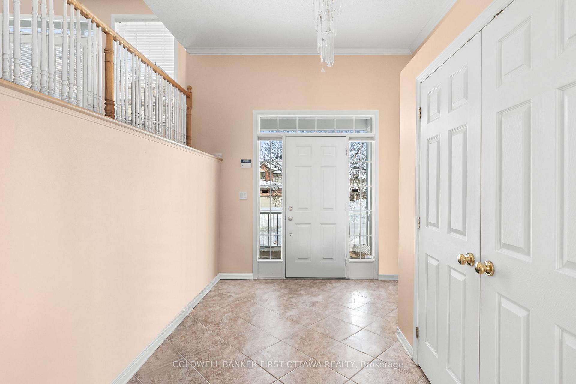 Photo 4 of 26 San Mateo Drive, Ottawa, Barrhaven - Longfields — HOMEH