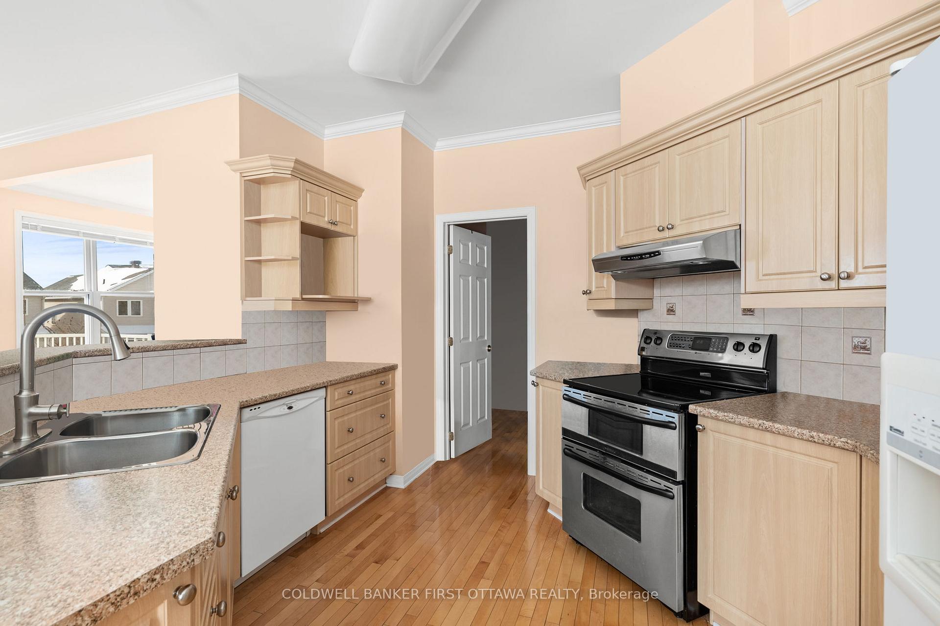 Photo 9 of 26 San Mateo Drive, Ottawa, Barrhaven - Longfields — HOMEH