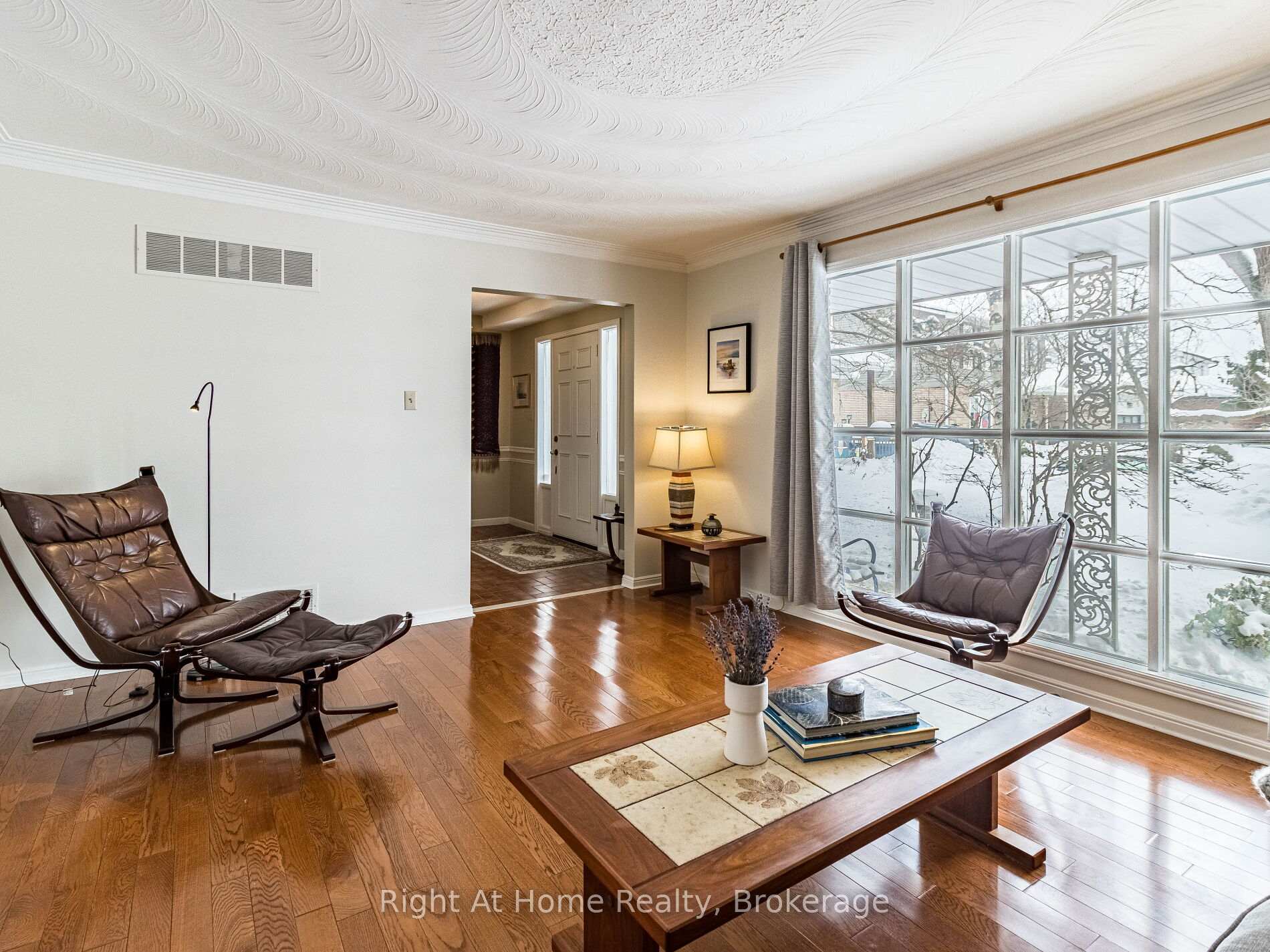 Photo 11 of 4489 Shane Court, Burlington, Shoreacres — HOMEH