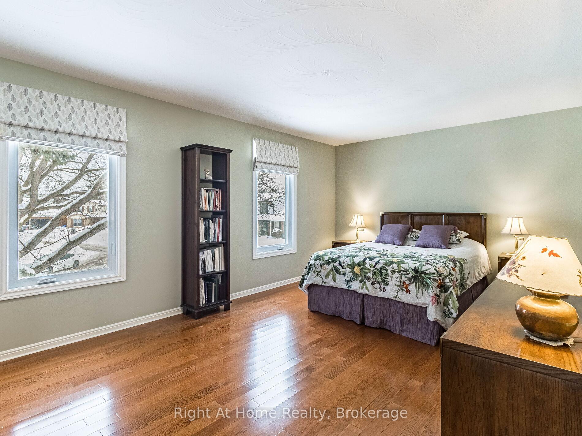 Photo 25 of 4489 Shane Court, Burlington, Shoreacres — HOMEH
