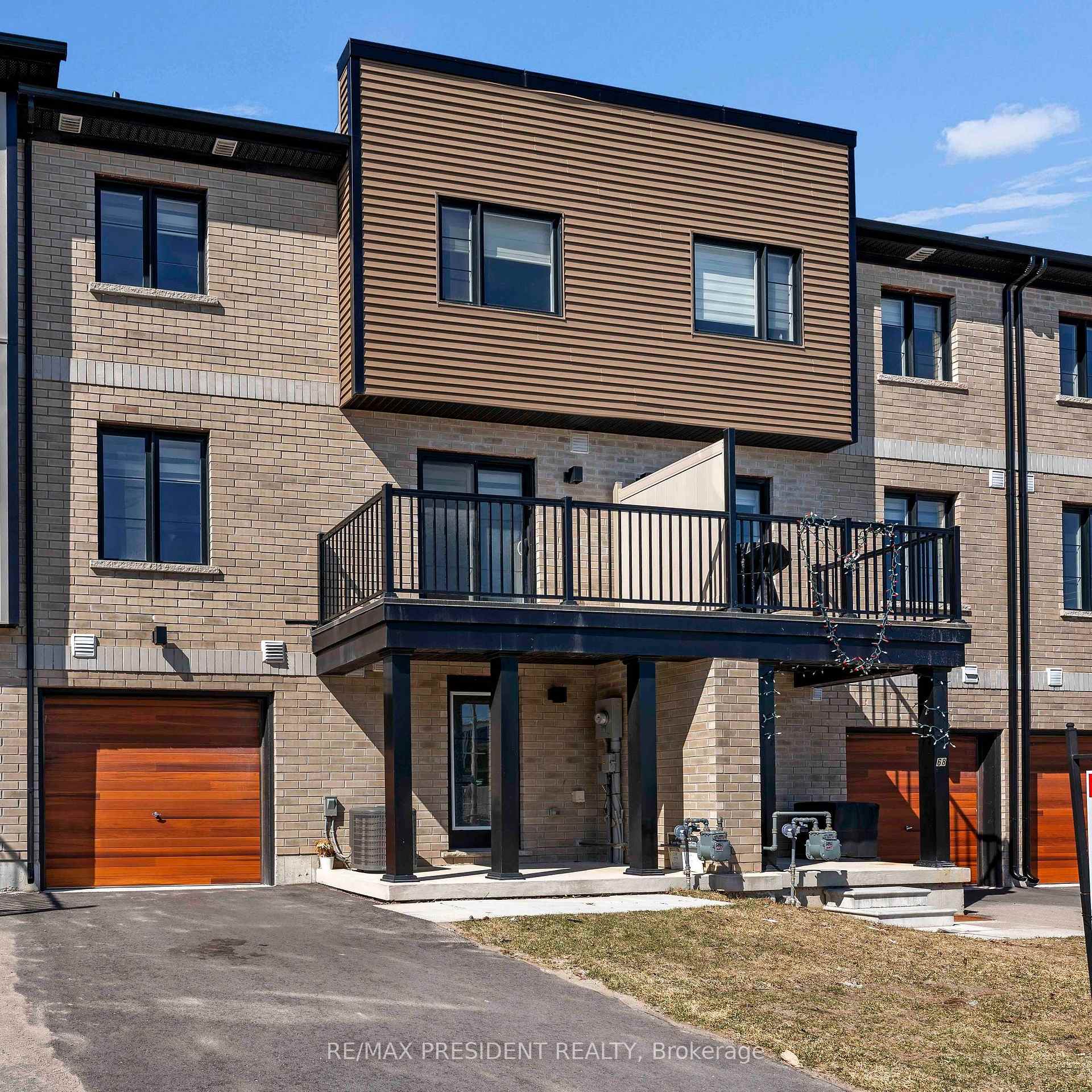 Photo 1 of 70 Pumpkin Corner Crescent, Barrie, Rural Barrie Southeast — HOMEH