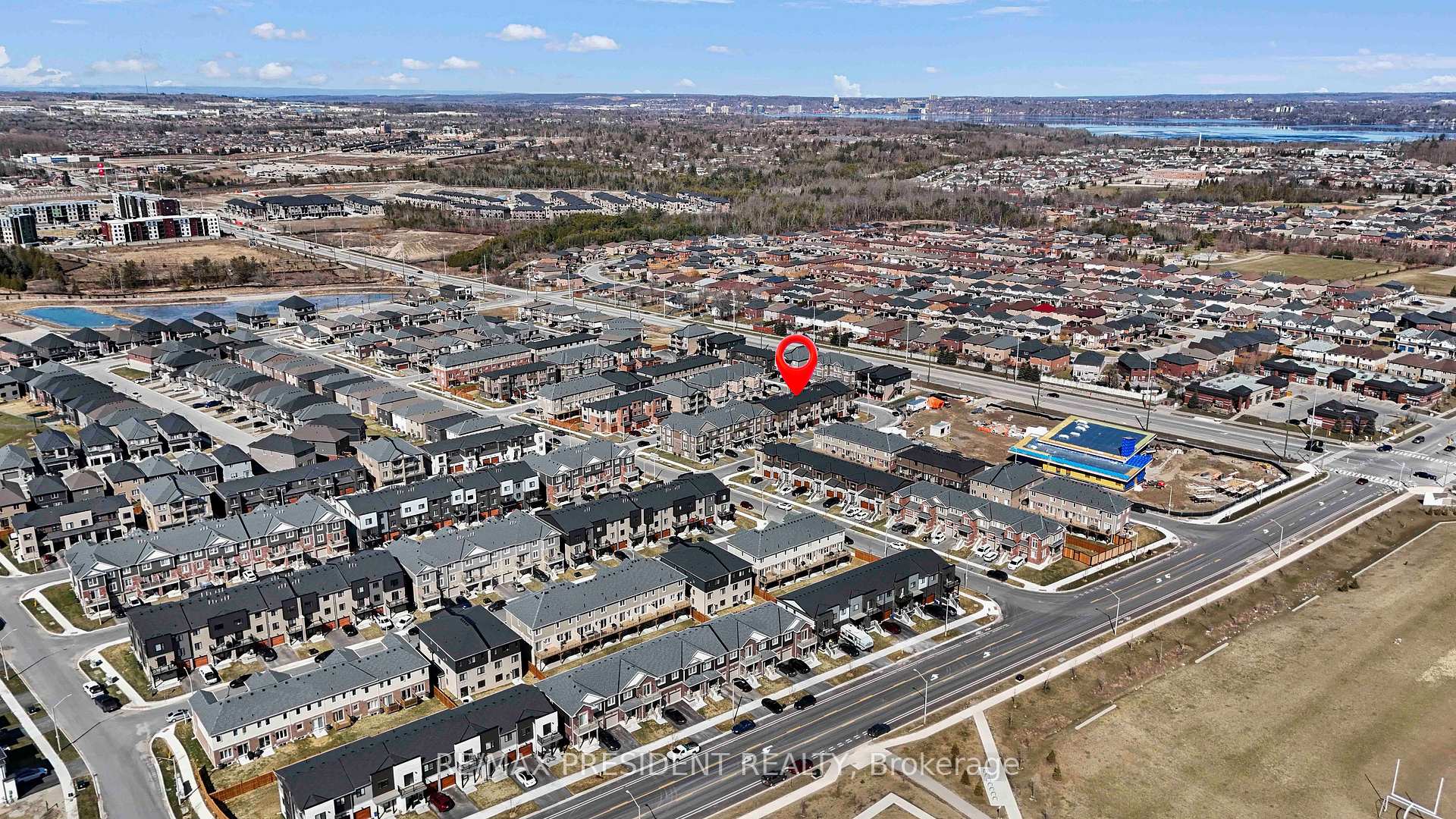 Photo 33 of 70 Pumpkin Corner Crescent, Barrie, Rural Barrie Southeast — HOMEH